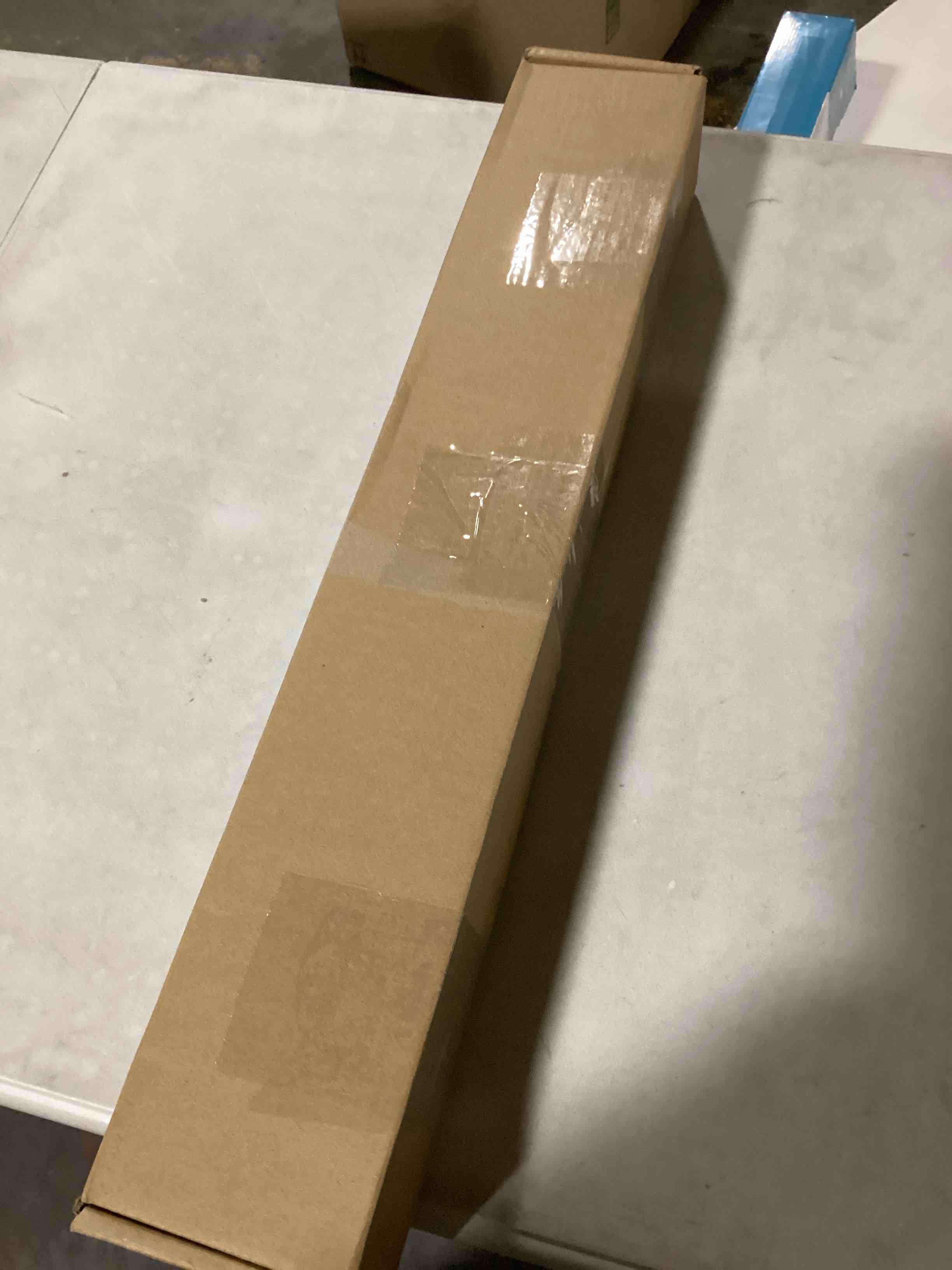 https://s3.amazonaws.com/lotting-images-prod/bidfta/RED6172912_1730144577205.jpeg