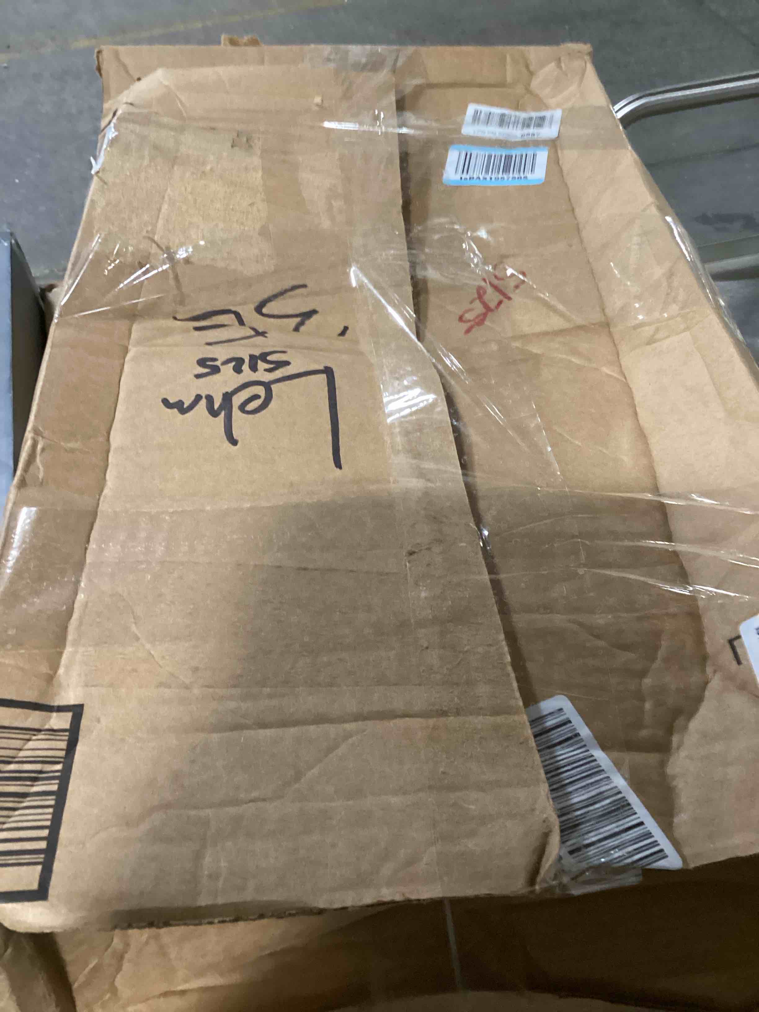 https://s3.amazonaws.com/lotting-images-prod/bidfta/RED6172929_1730204262238.jpeg