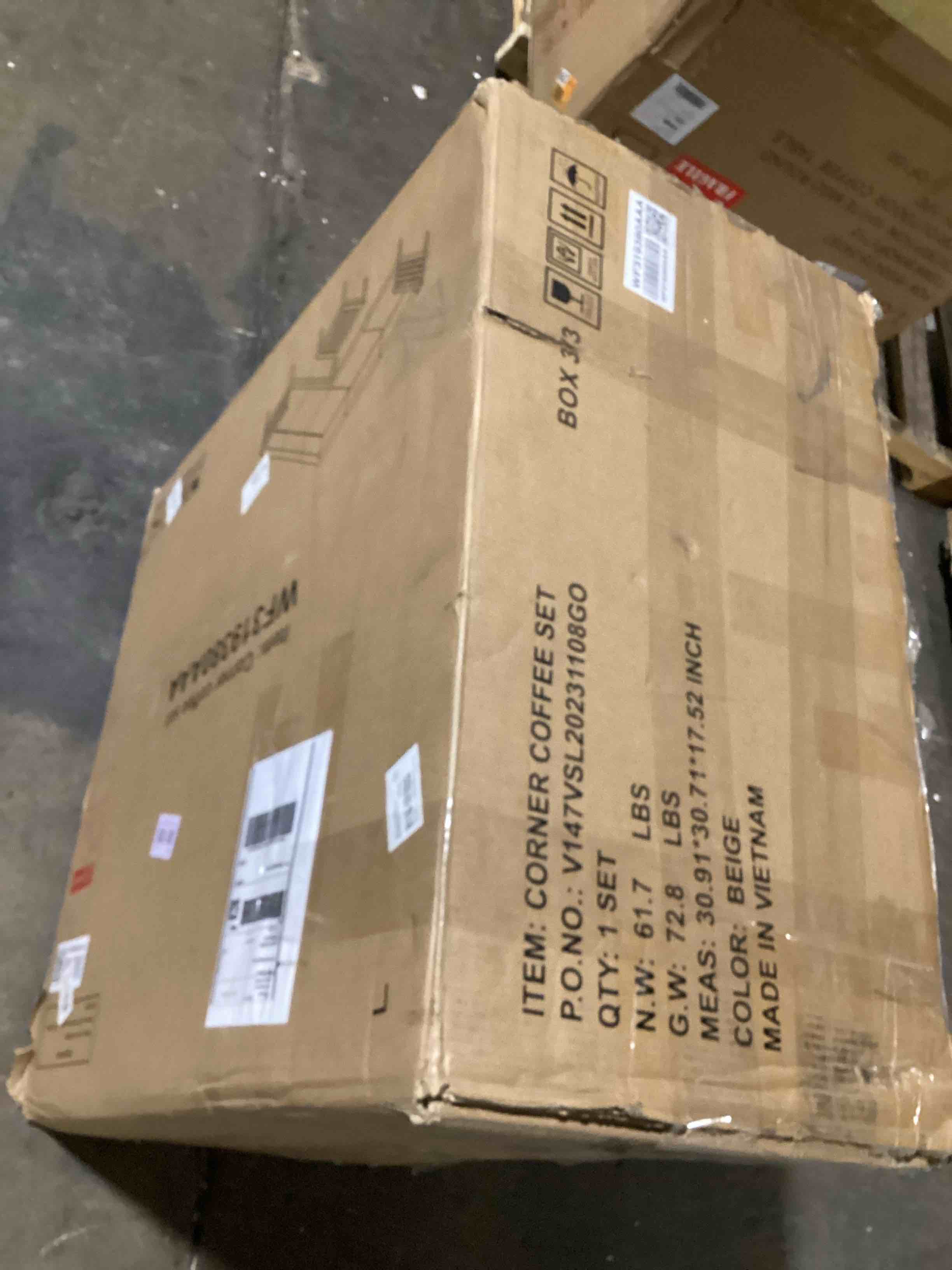 https://s3.amazonaws.com/lotting-images-prod/bidfta/RED6173033_1726859899525.jpeg