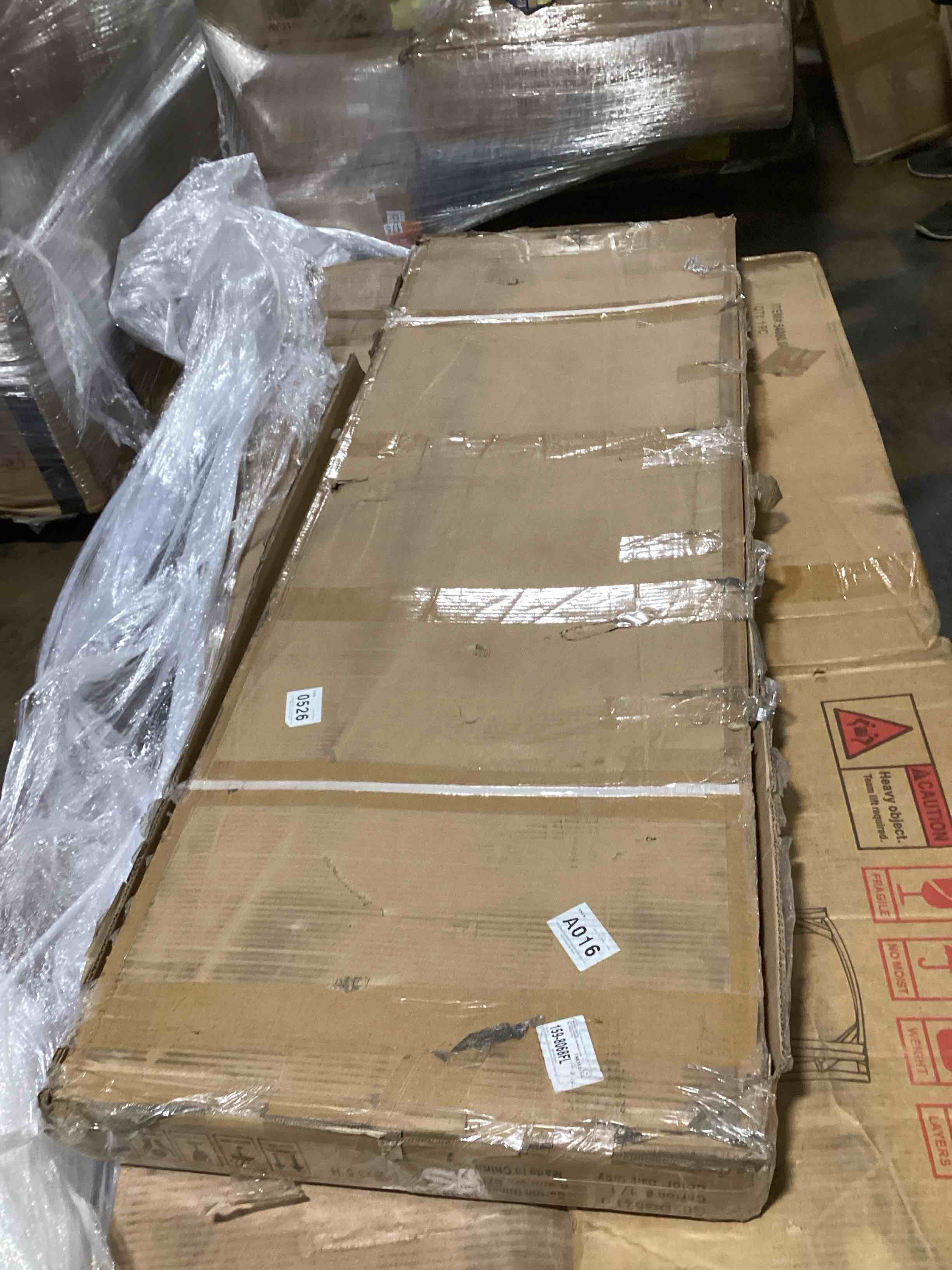 https://s3.amazonaws.com/lotting-images-prod/bidfta/RED6173445_1727700429564.jpeg