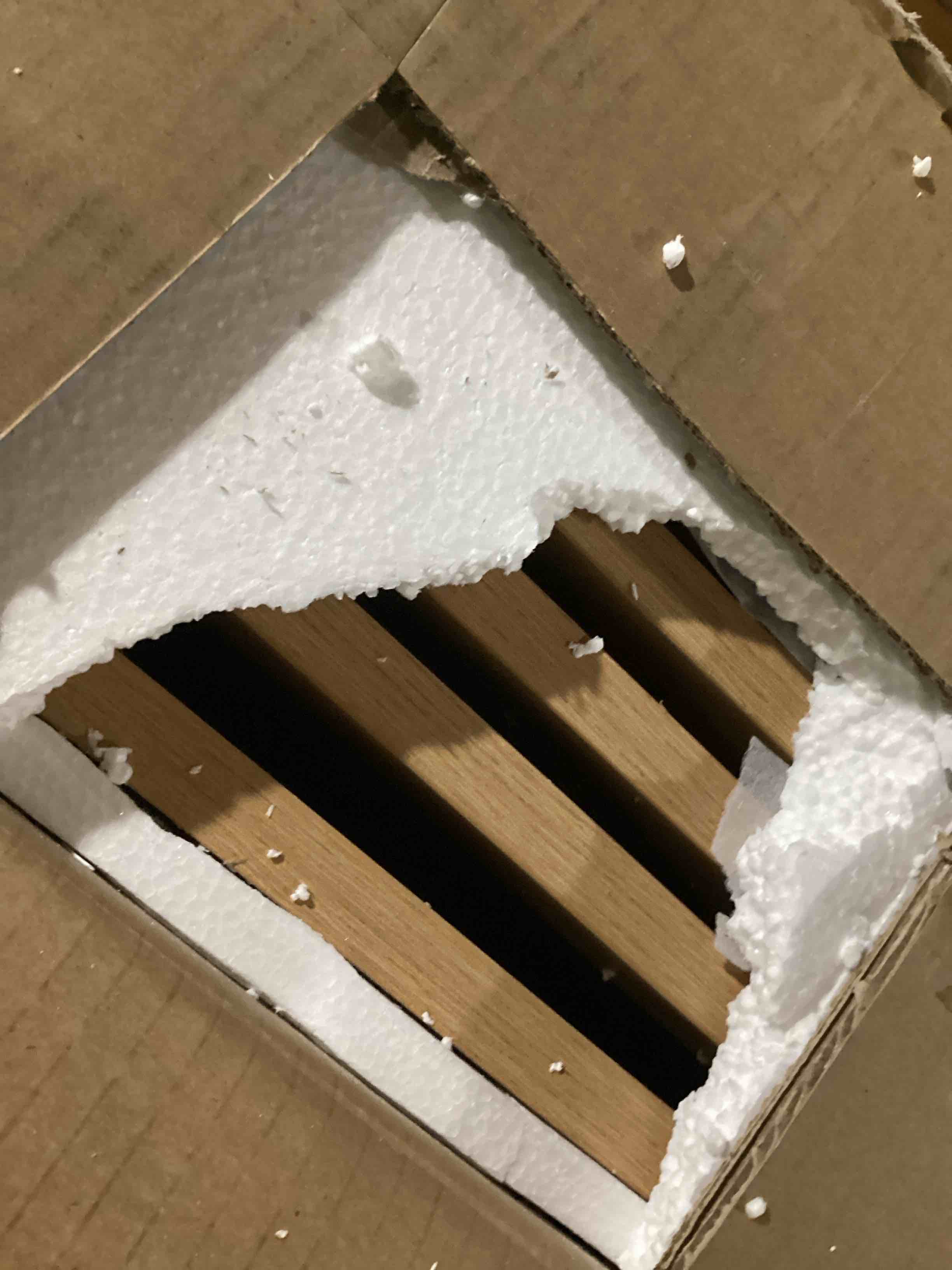 https://s3.amazonaws.com/lotting-images-prod/bidfta/RED6173975_1728398607810.jpeg