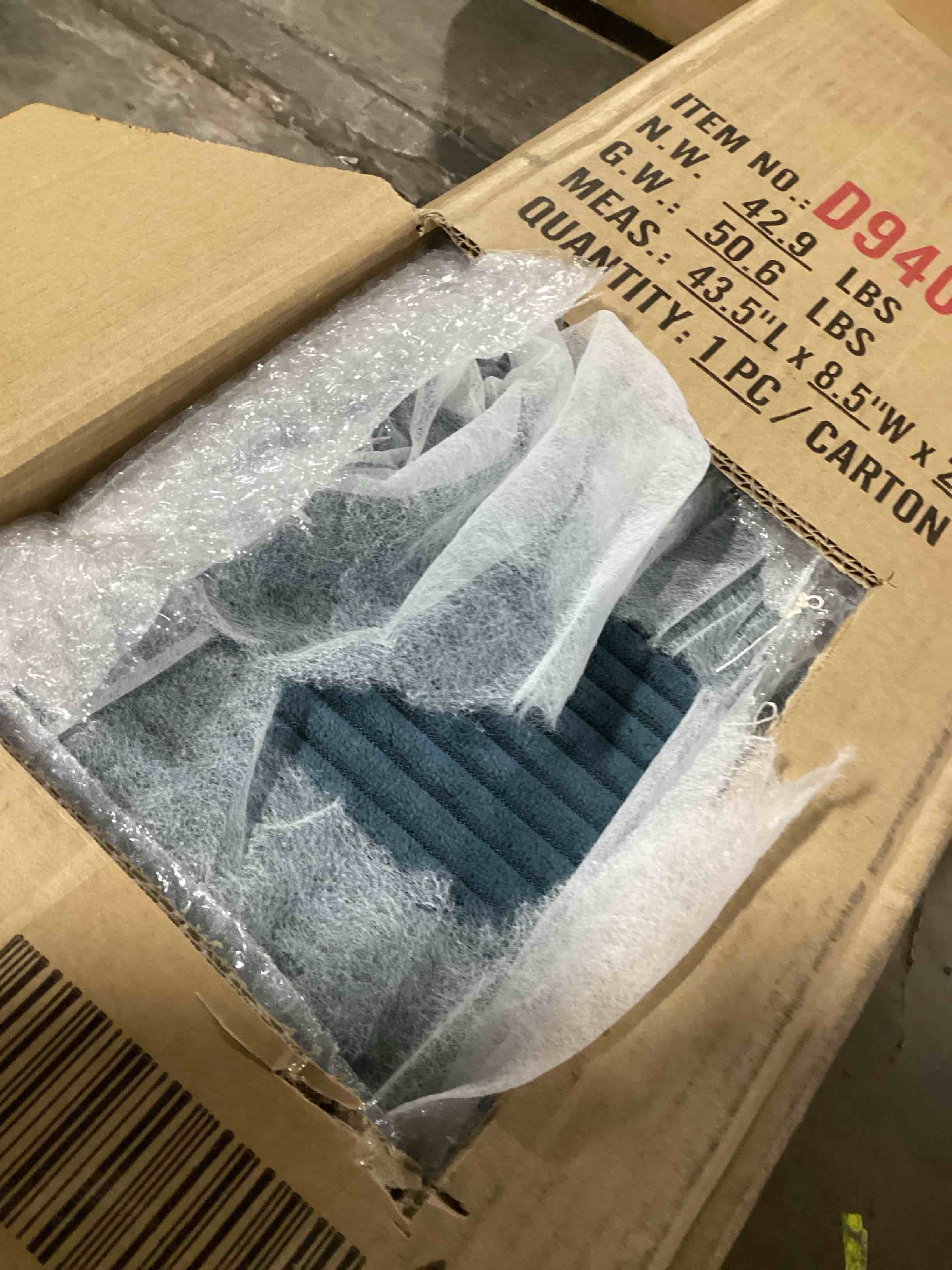 https://s3.amazonaws.com/lotting-images-prod/bidfta/RED6174059_1728484933364.jpeg