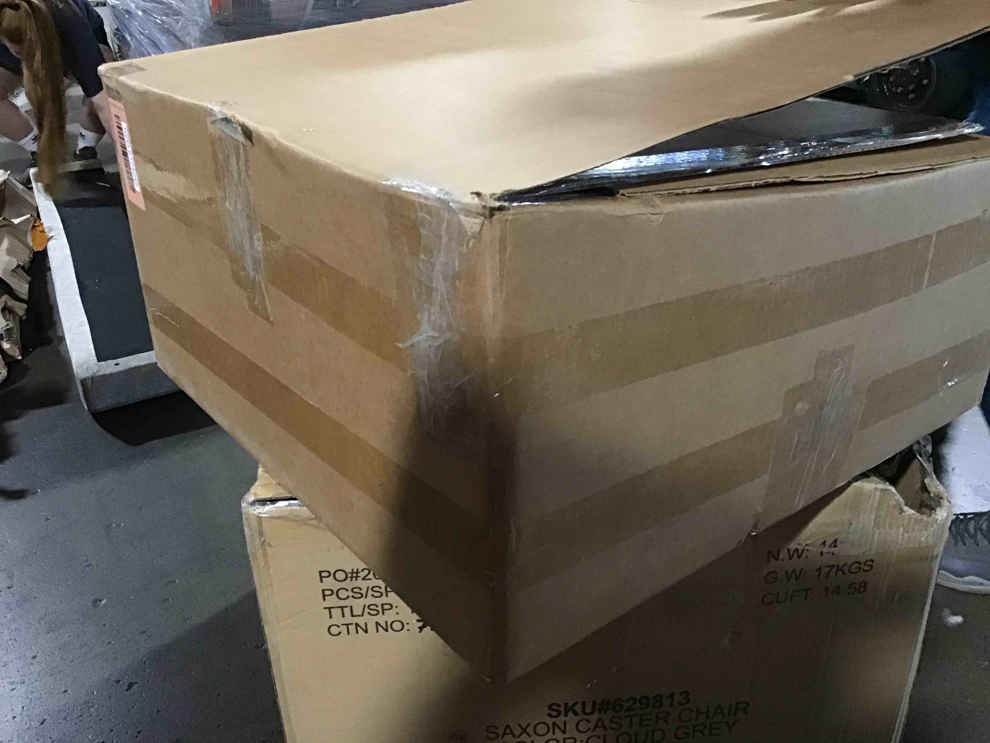 https://s3.amazonaws.com/lotting-images-prod/bidfta/RED6174245_1728671981829.jpeg