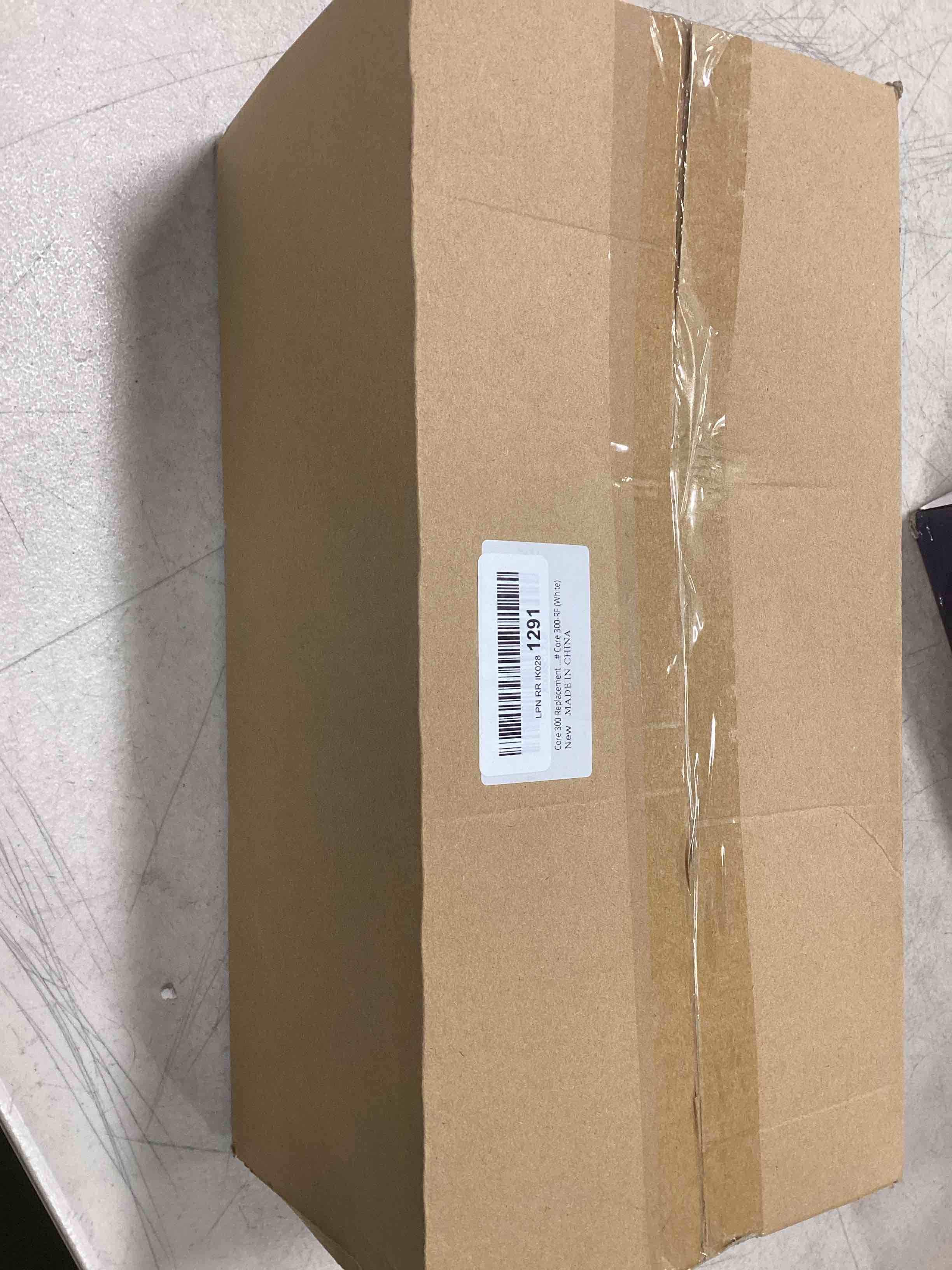 https://s3.amazonaws.com/lotting-images-prod/bidfta/RED6174831_1712573896372.jpeg