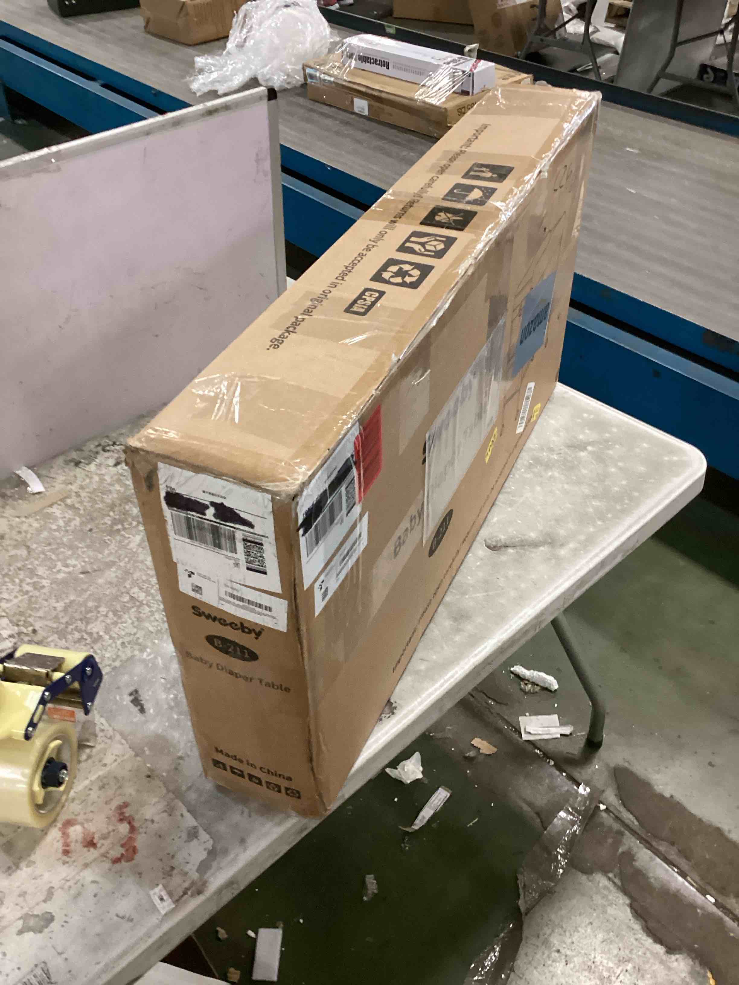 Sweeby Portable Baby Changing Table, Foldable Changing Table Dresser Changing Station for Infant, Waterproof Diaper Changing Table Pad Topper, Mobile Nursery Organizer for Newborn Essentials (Grey)