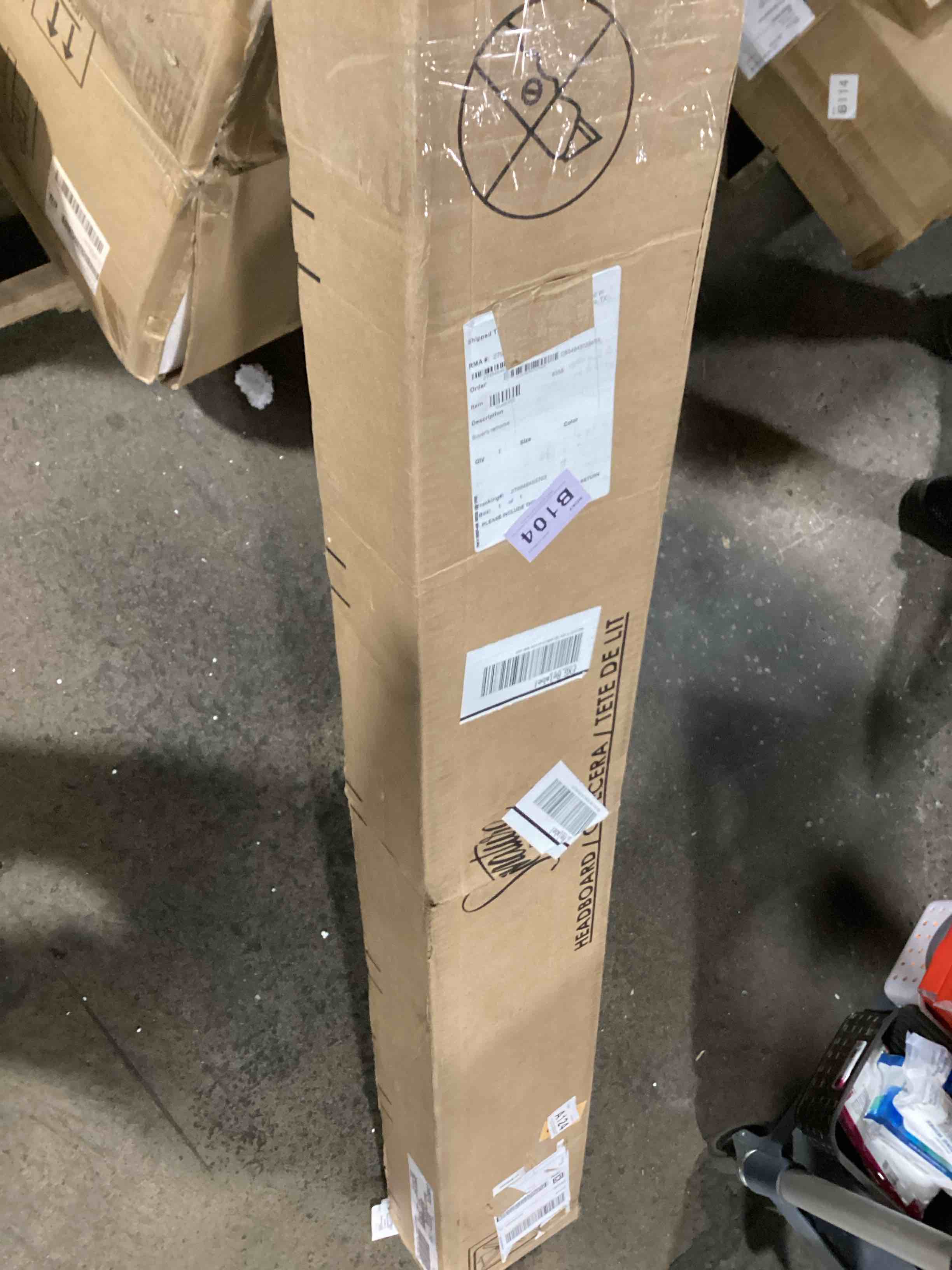 https://s3.amazonaws.com/lotting-images-prod/bidfta/RED6178047_1728315809027.jpeg