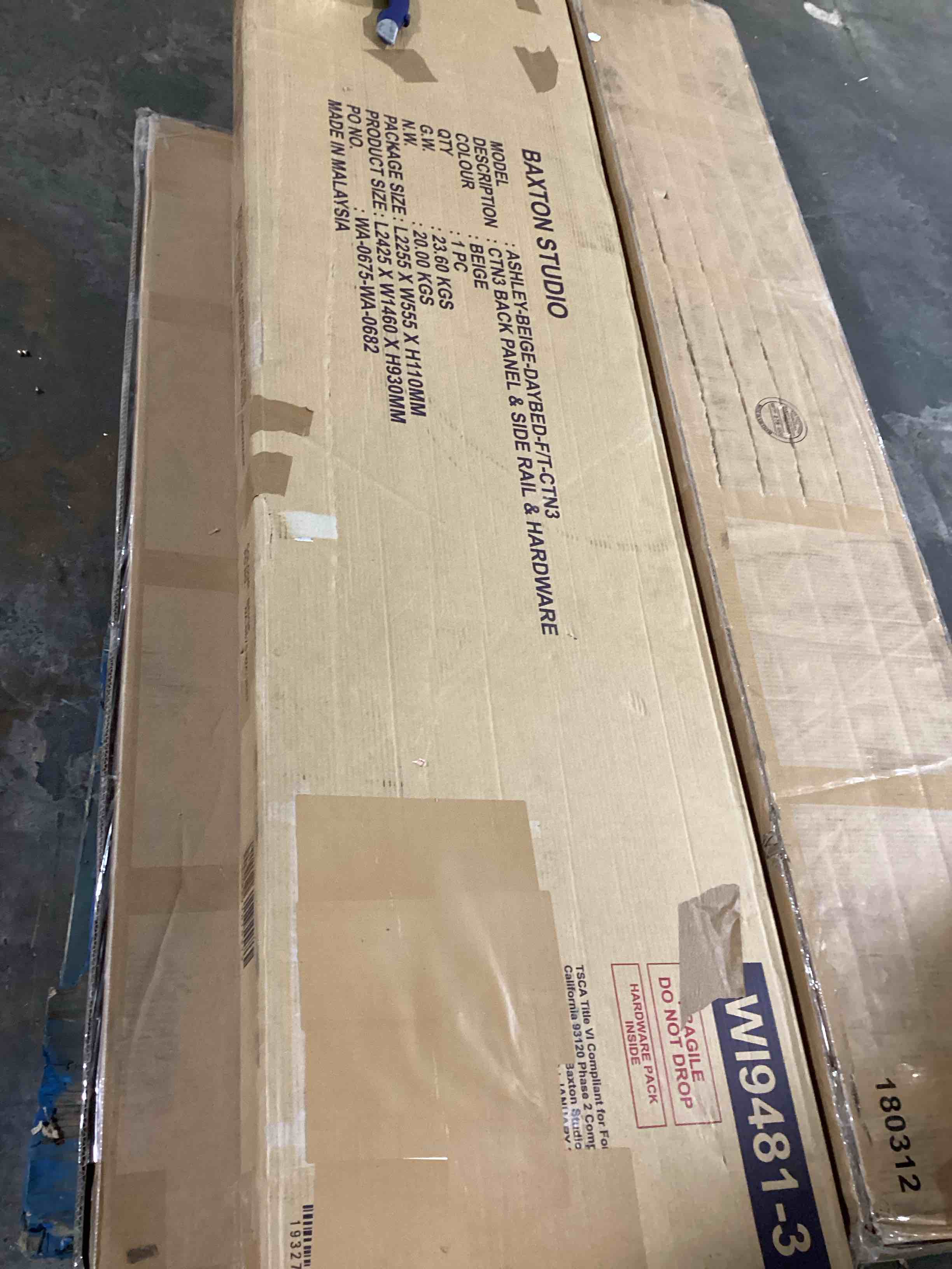https://s3.amazonaws.com/lotting-images-prod/bidfta/RED6178297_1728498721794.jpeg