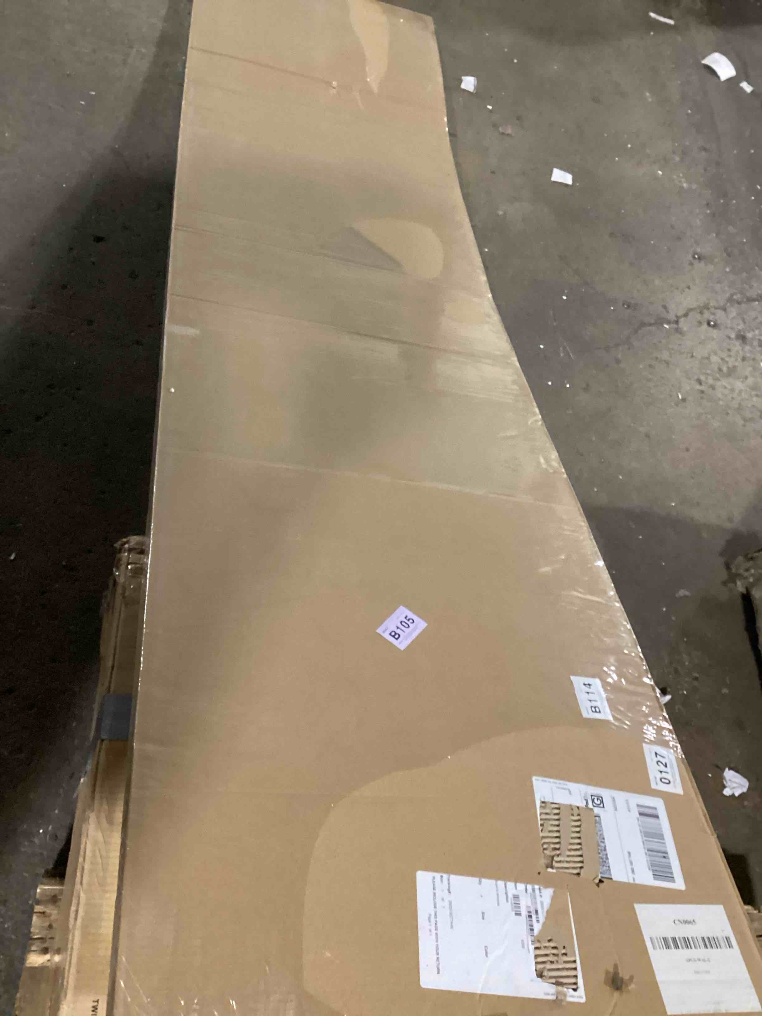 https://s3.amazonaws.com/lotting-images-prod/bidfta/RED6178433_1728672567823.jpeg
