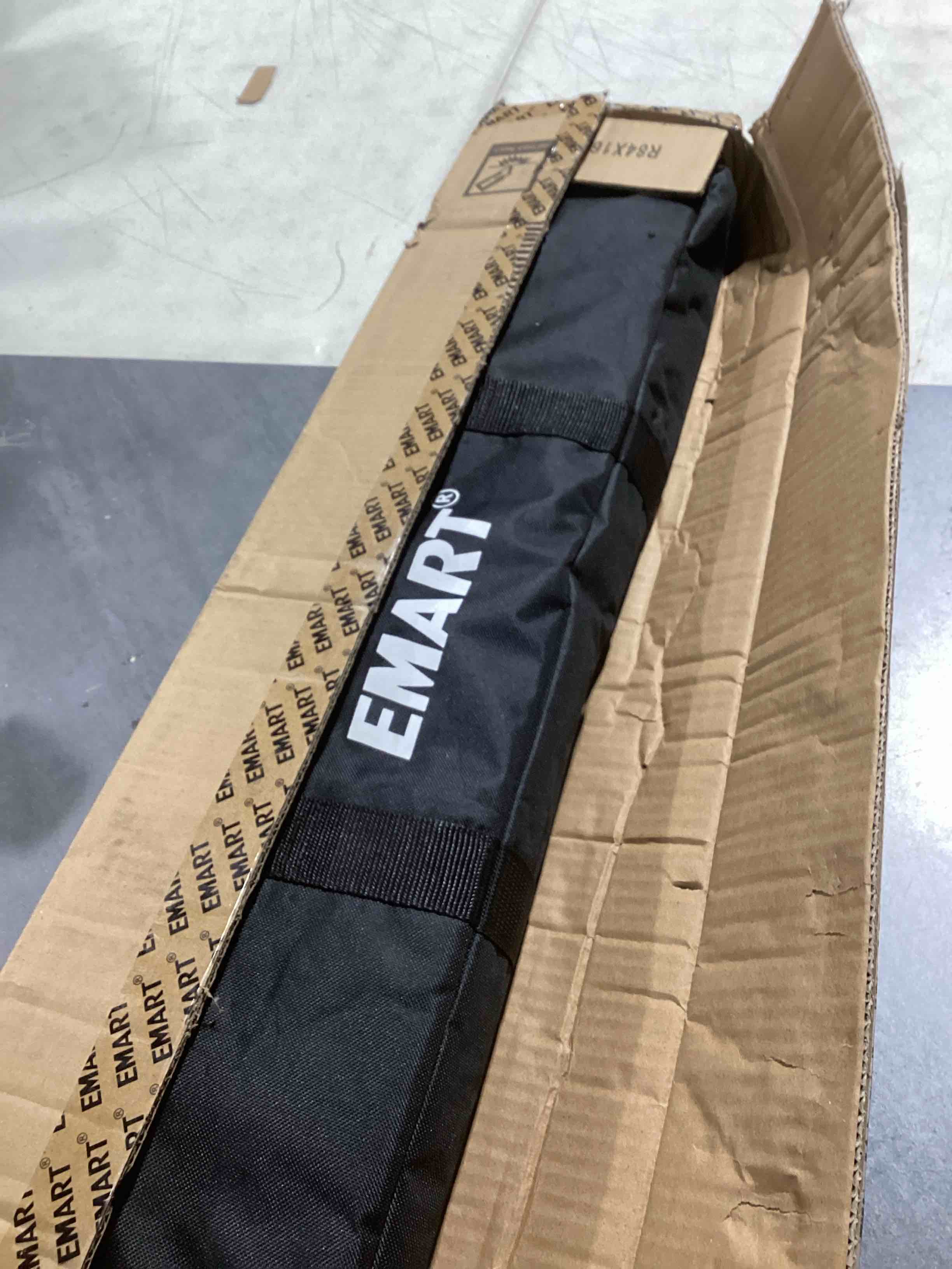 https://s3.amazonaws.com/lotting-images-prod/bidfta/RED6178761_1729020677657.jpeg