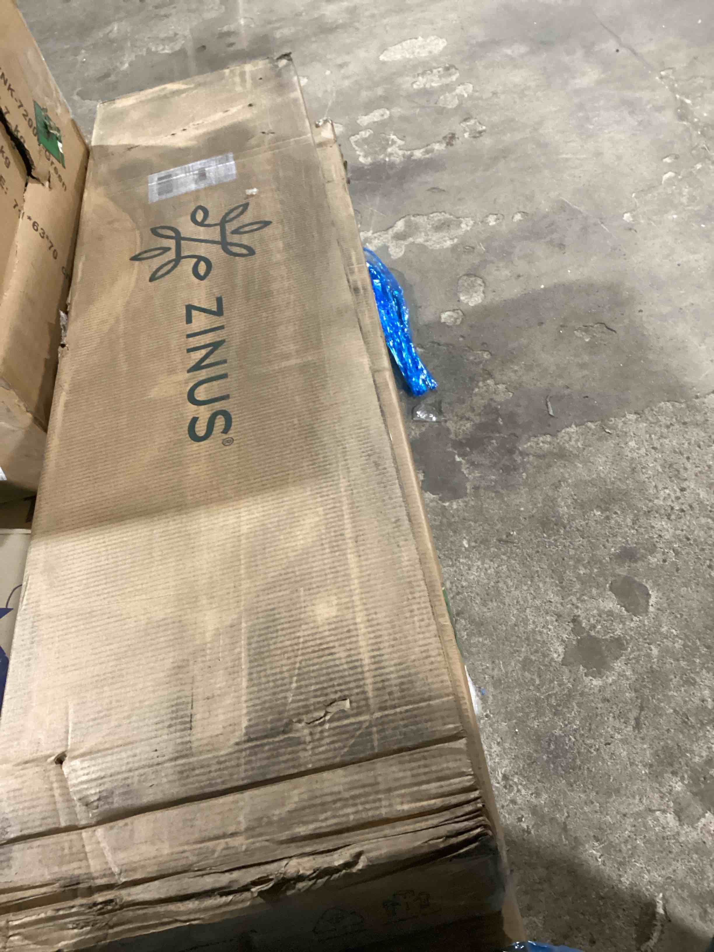 https://s3.amazonaws.com/lotting-images-prod/bidfta/RED6178831_1729090847613.jpeg