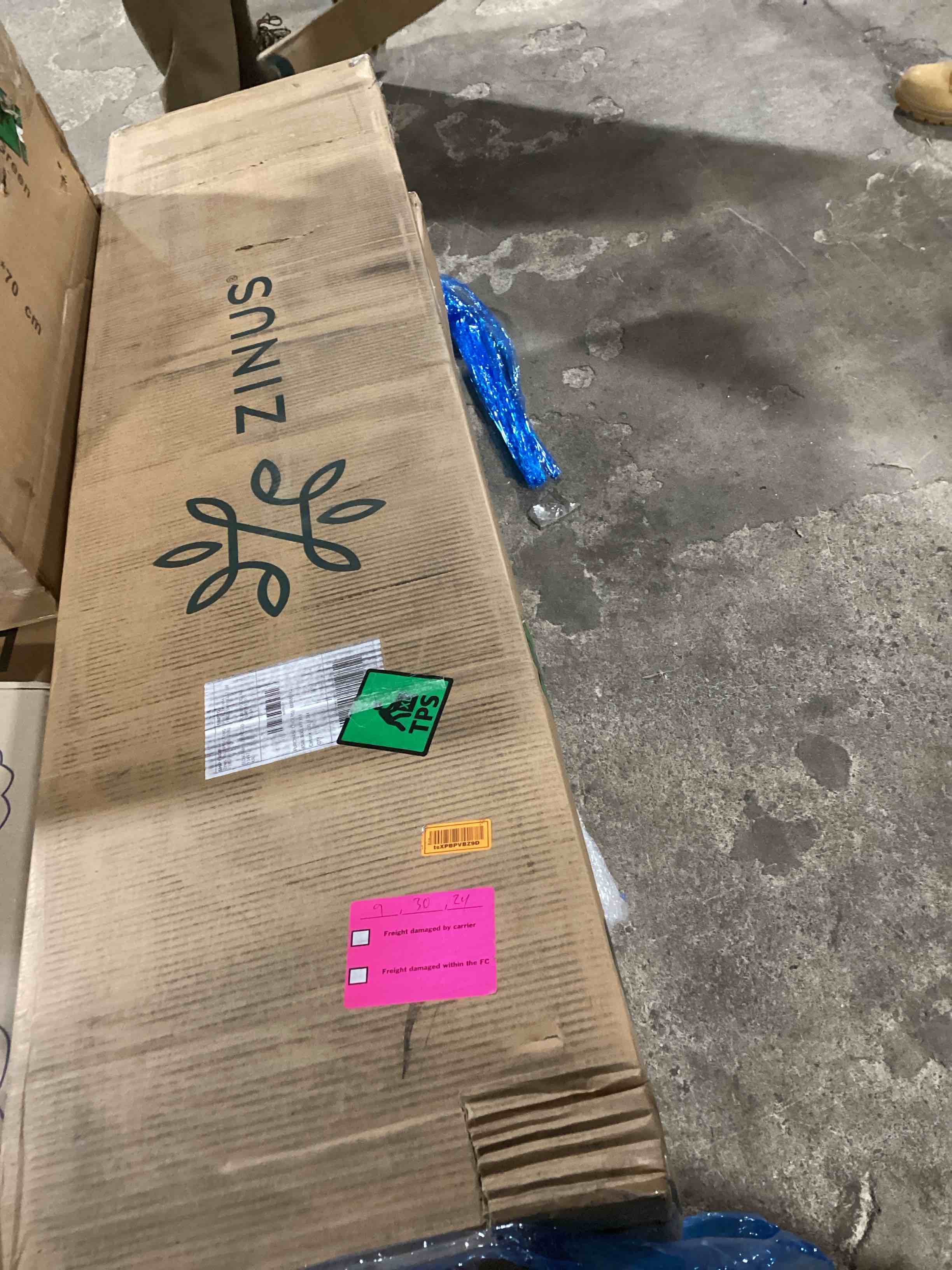 https://s3.amazonaws.com/lotting-images-prod/bidfta/RED6178832_1729090886059.jpeg