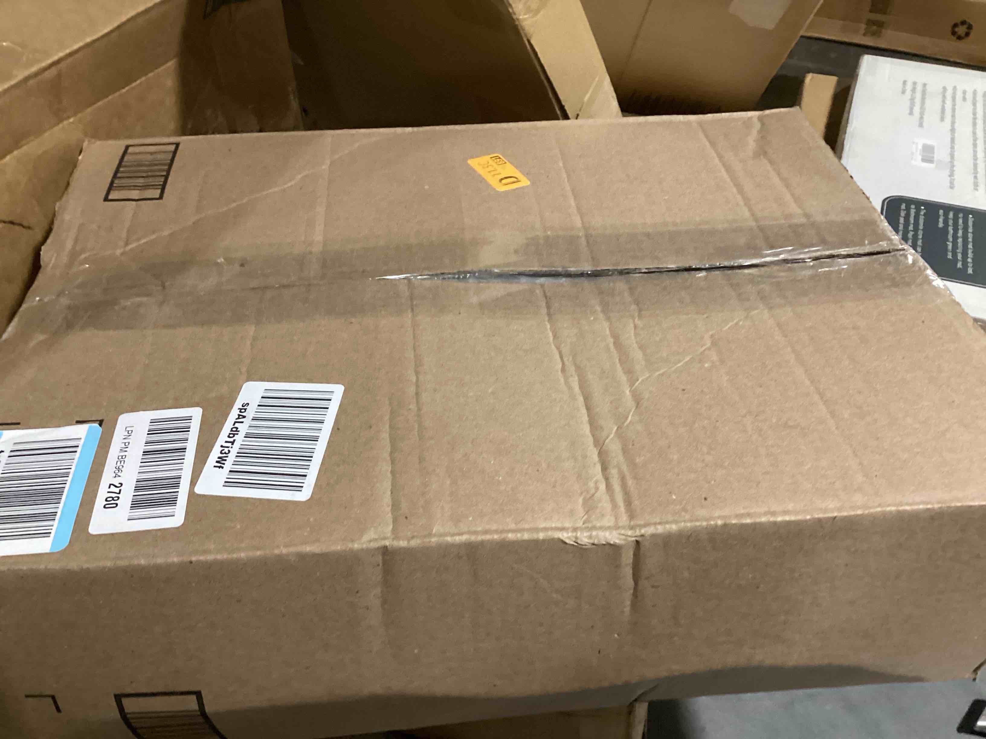 https://s3.amazonaws.com/lotting-images-prod/bidfta/RED6178903_1729092421359.jpeg