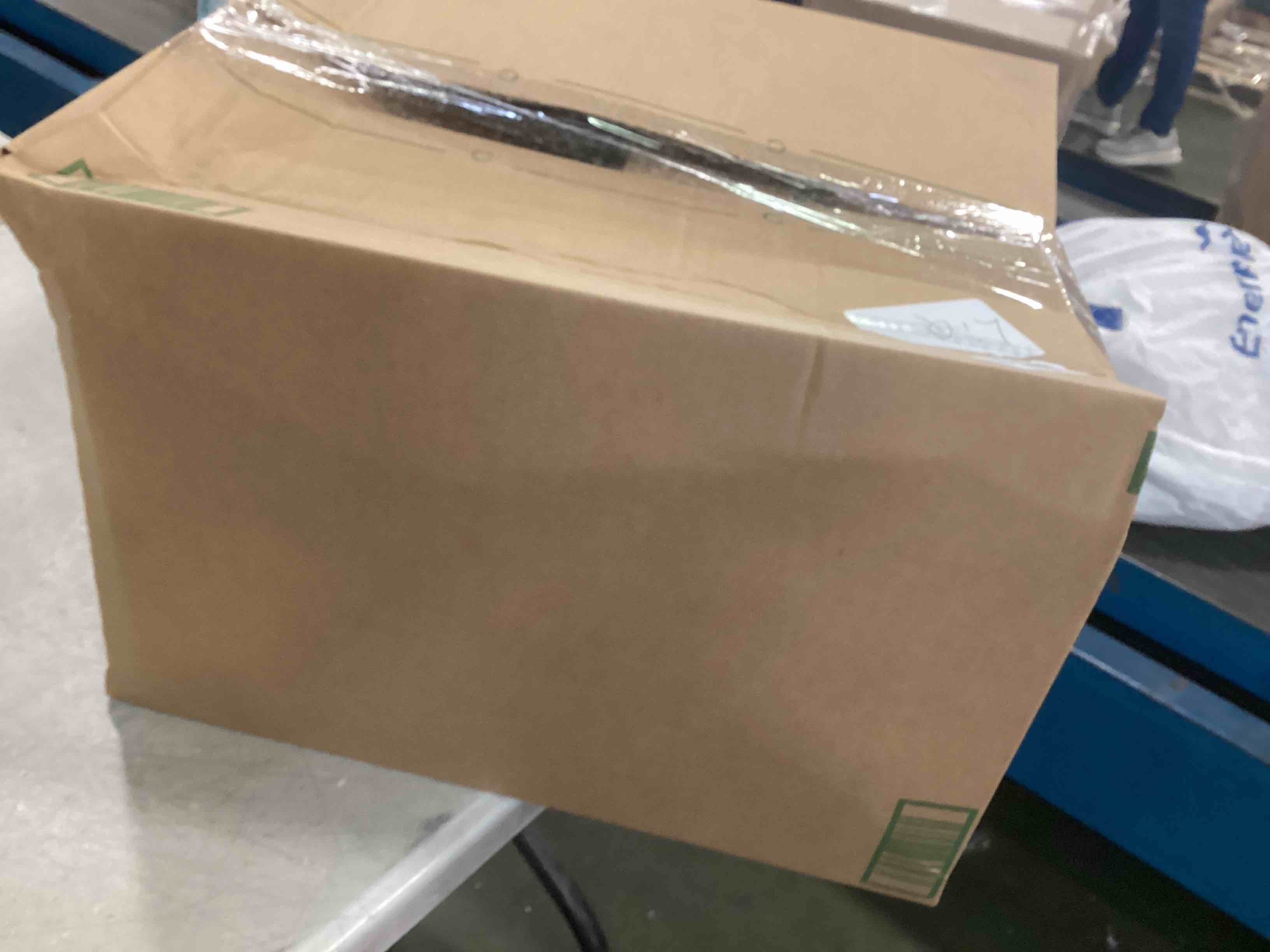 https://s3.amazonaws.com/lotting-images-prod/bidfta/RED6180952_1712850899409.jpeg