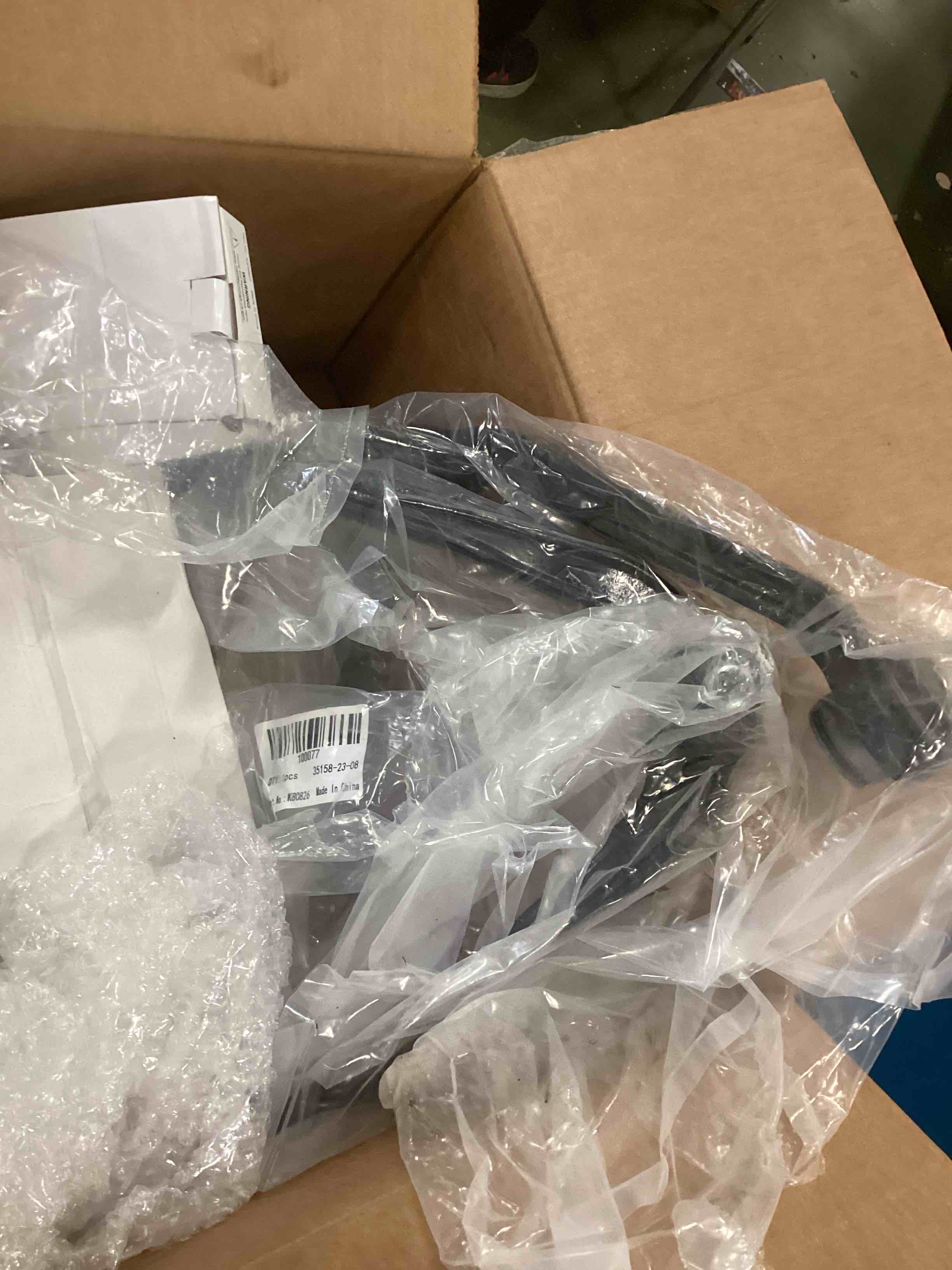 https://s3.amazonaws.com/lotting-images-prod/bidfta/RED6181652_1713273715045.jpeg