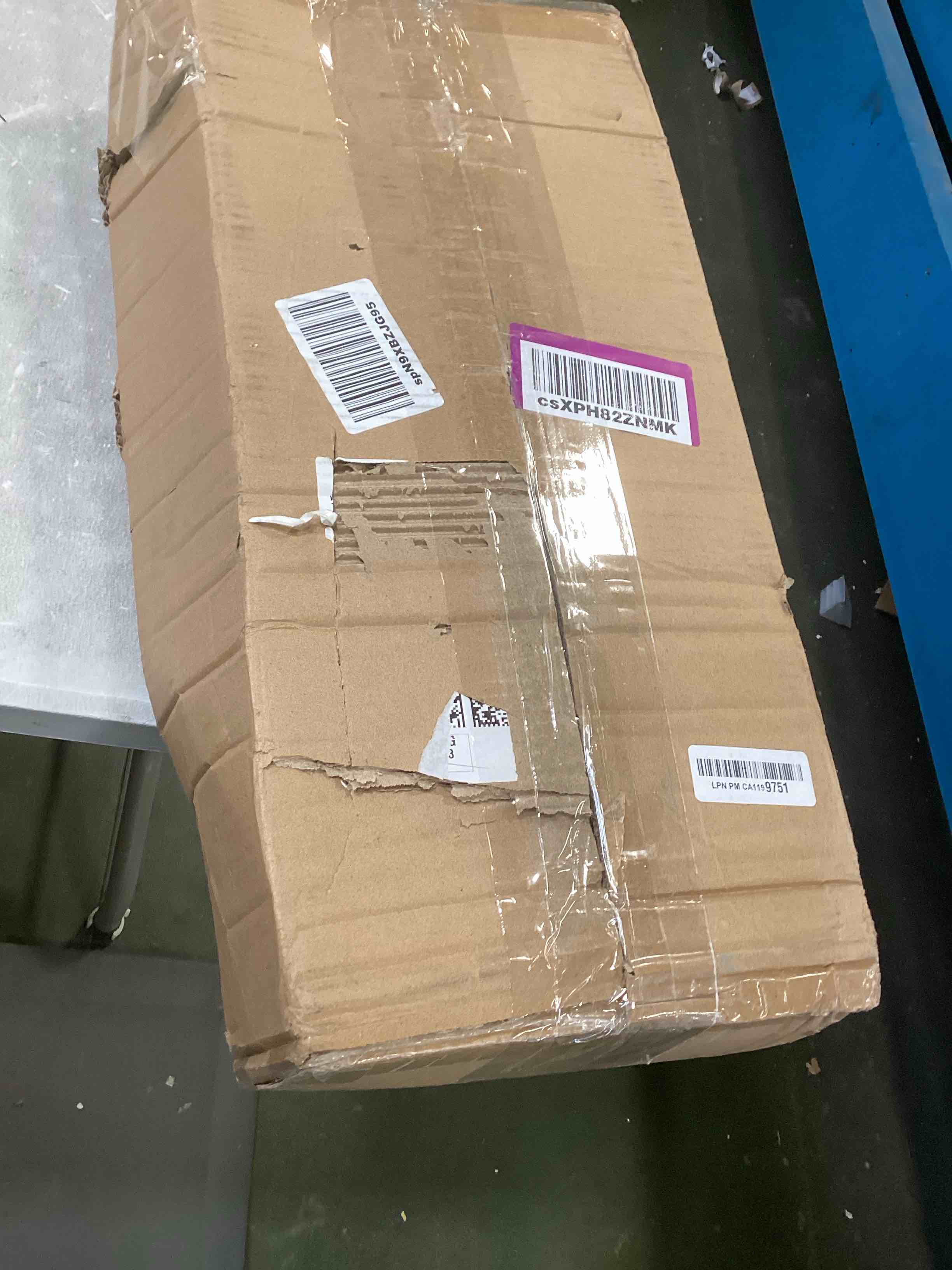 https://s3.amazonaws.com/lotting-images-prod/bidfta/RED6181708_1713281580162.jpeg