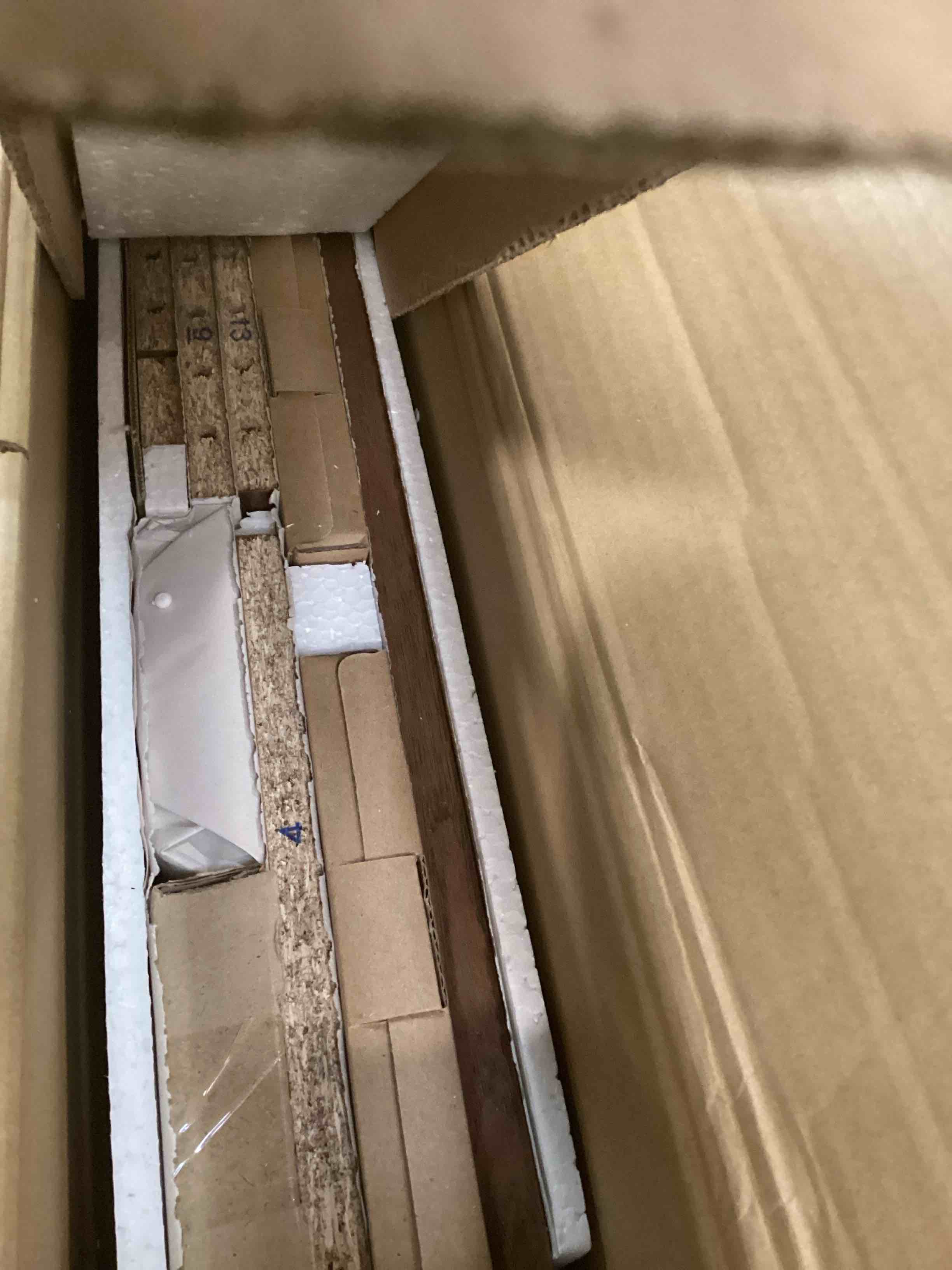 https://s3.amazonaws.com/lotting-images-prod/bidfta/RED6181909_1713358445602.jpeg