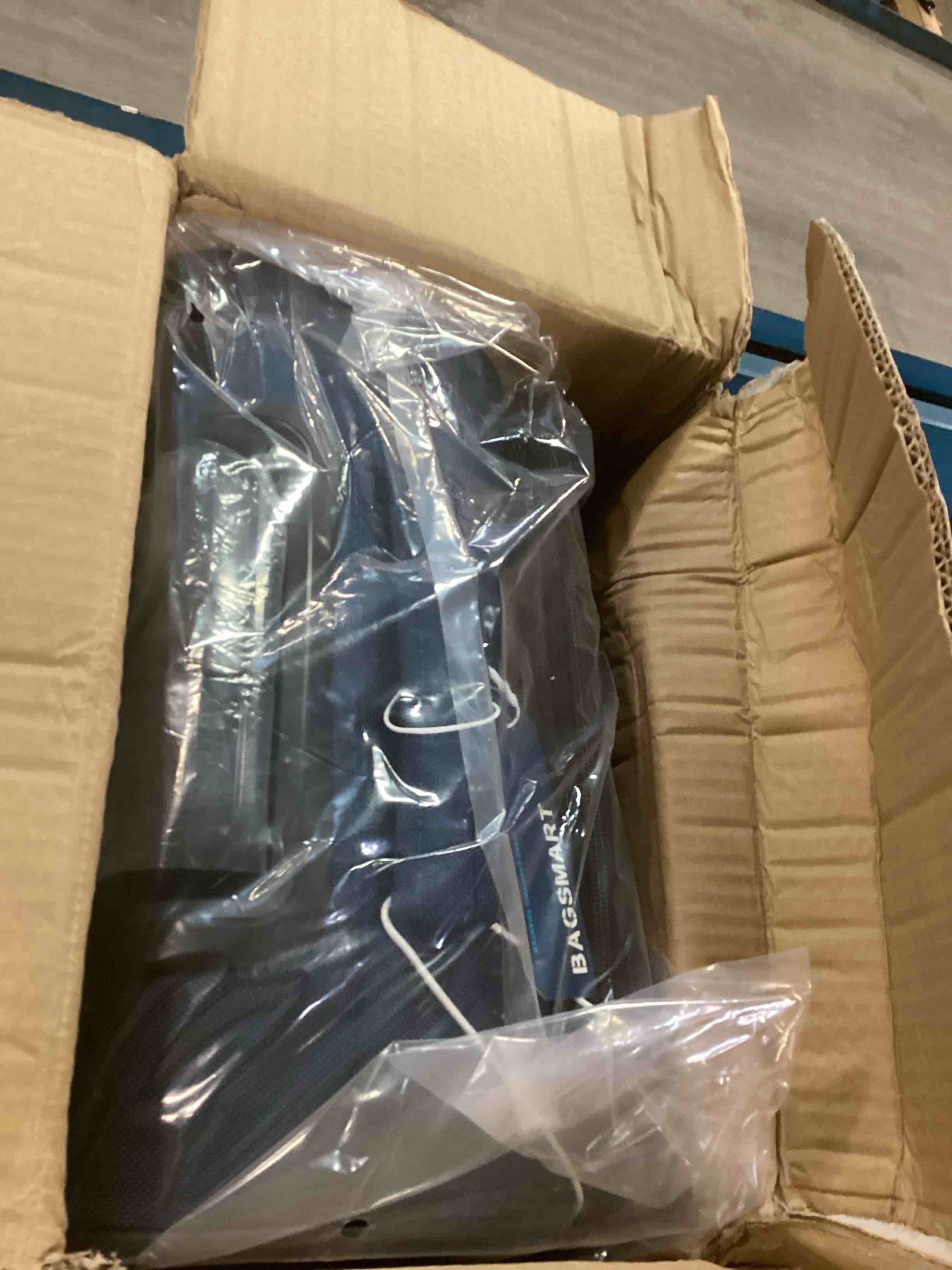 https://s3.amazonaws.com/lotting-images-prod/bidfta/RED6181916_1713359290119.jpeg