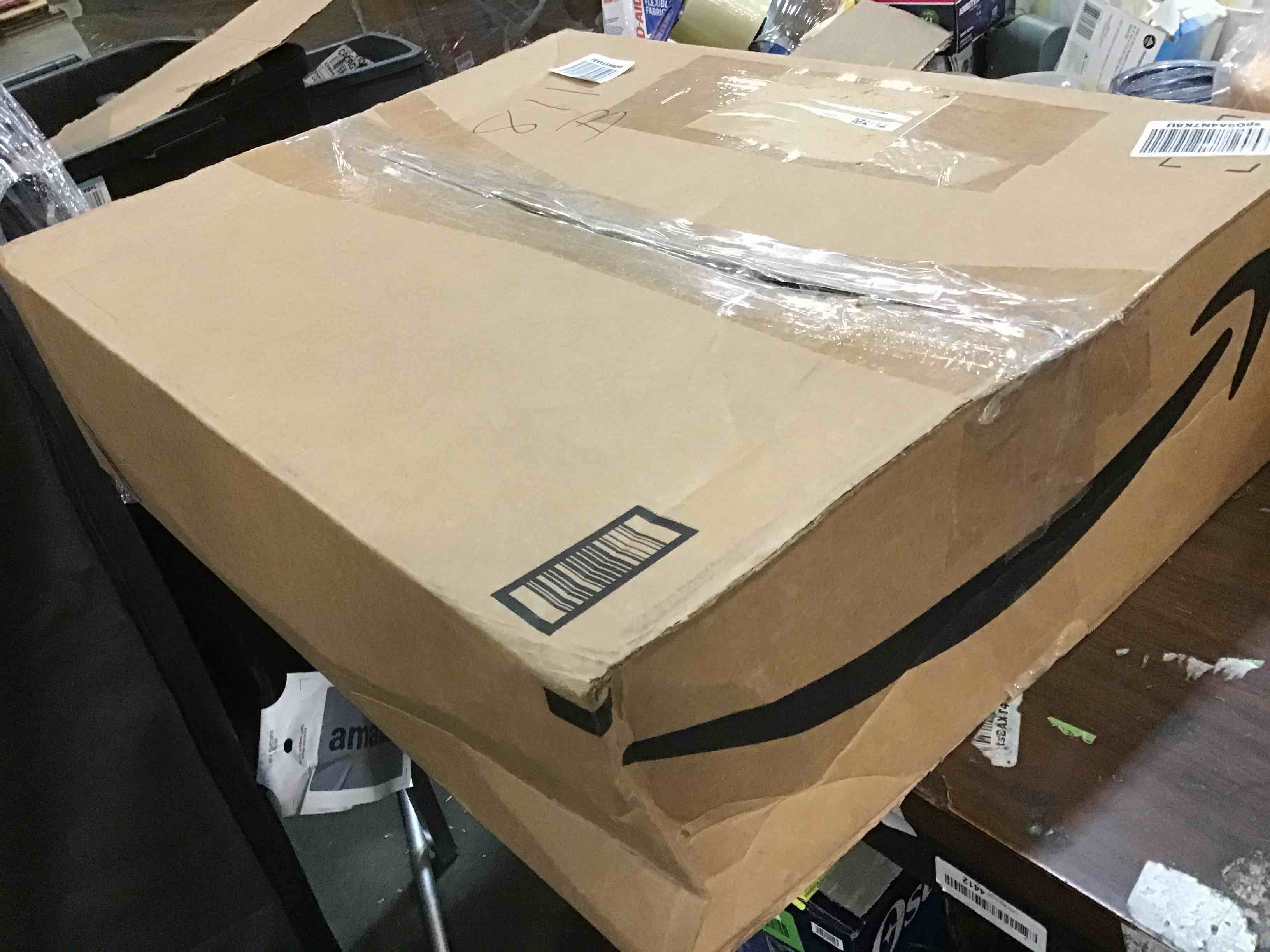 https://s3.amazonaws.com/lotting-images-prod/bidfta/RED6182261_1712939123050.jpeg