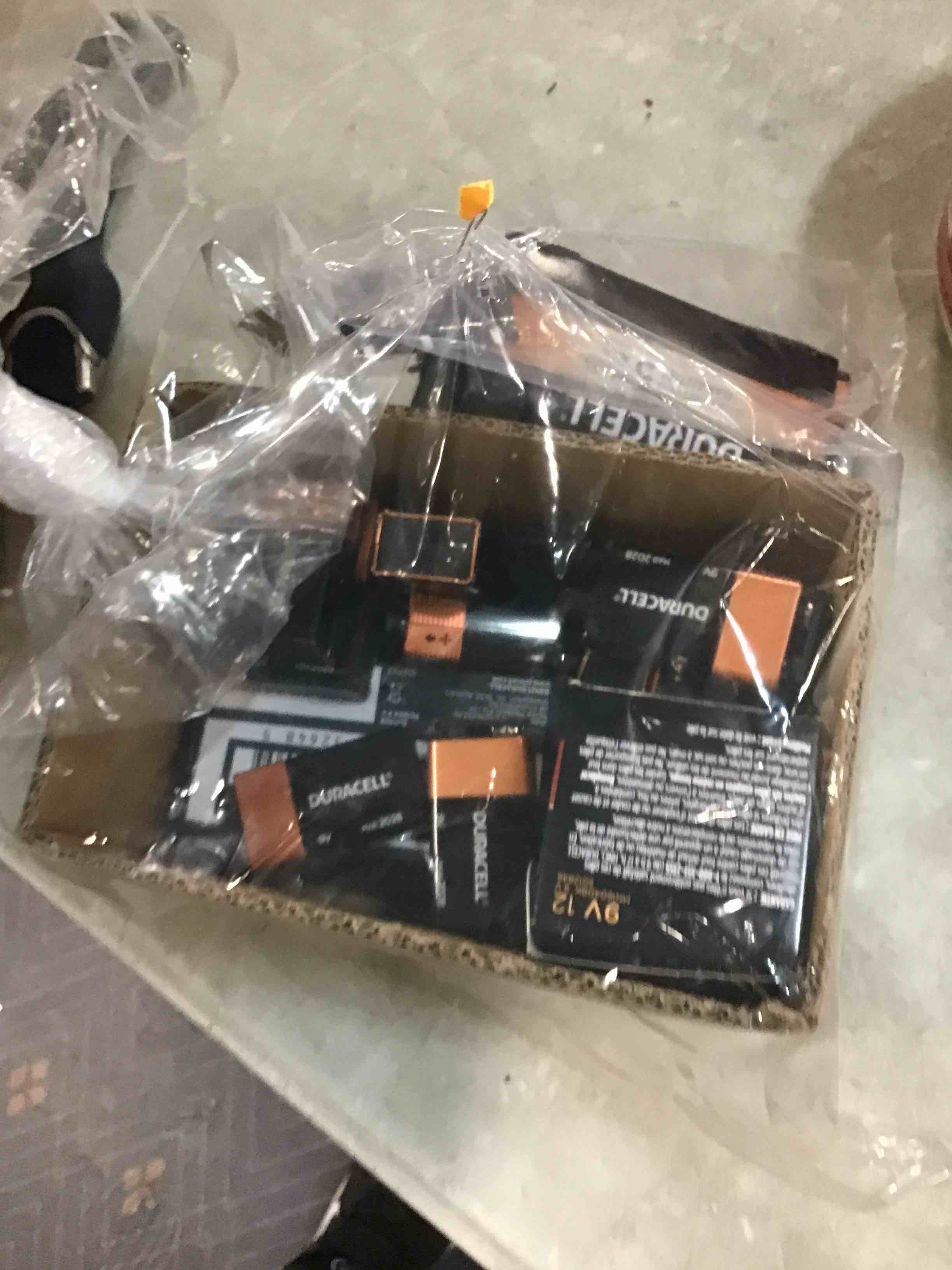 https://s3.amazonaws.com/lotting-images-prod/bidfta/RED6182423_1713187627071.jpeg