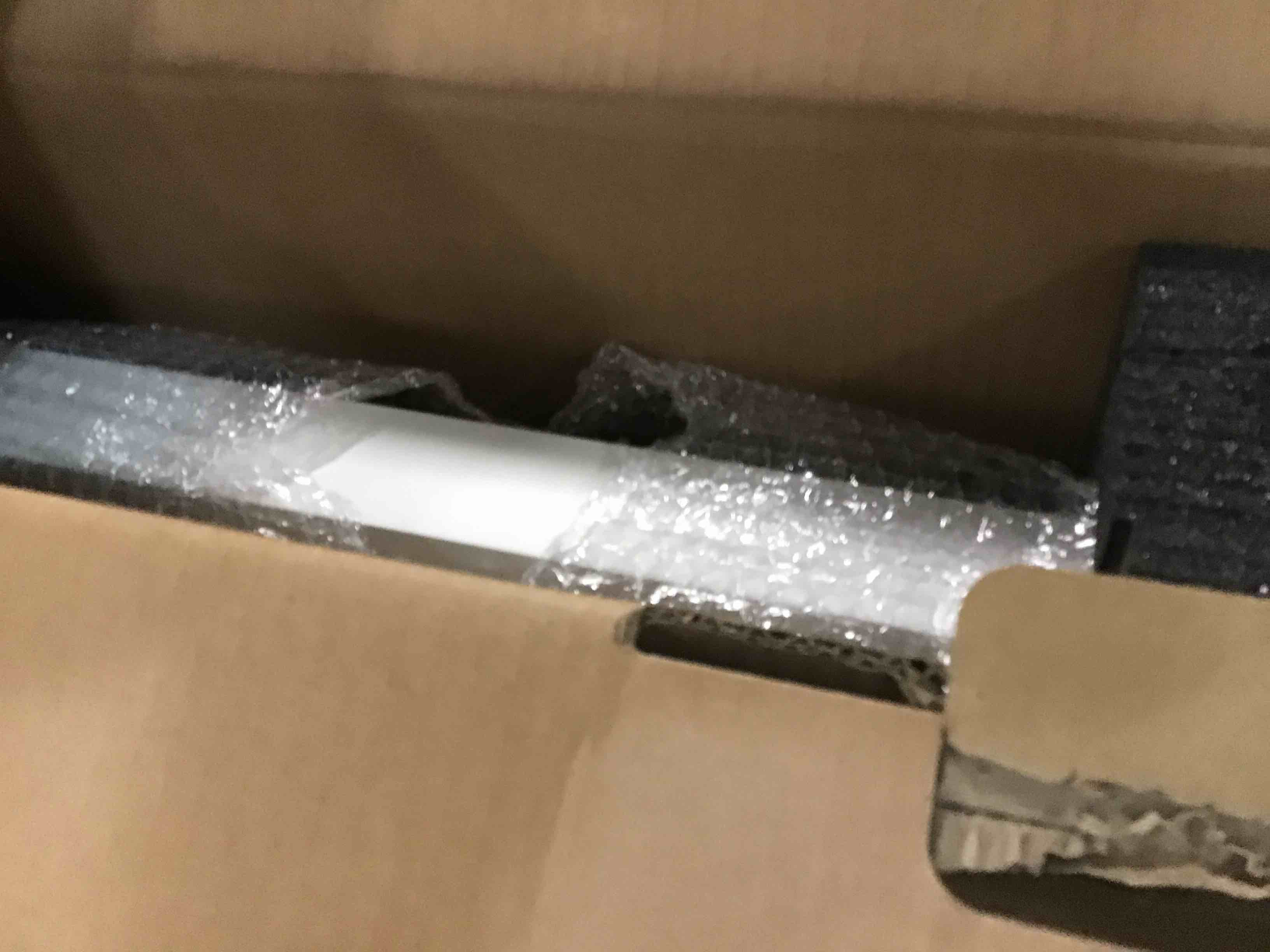https://s3.amazonaws.com/lotting-images-prod/bidfta/RED6182923_1713368083537.jpeg