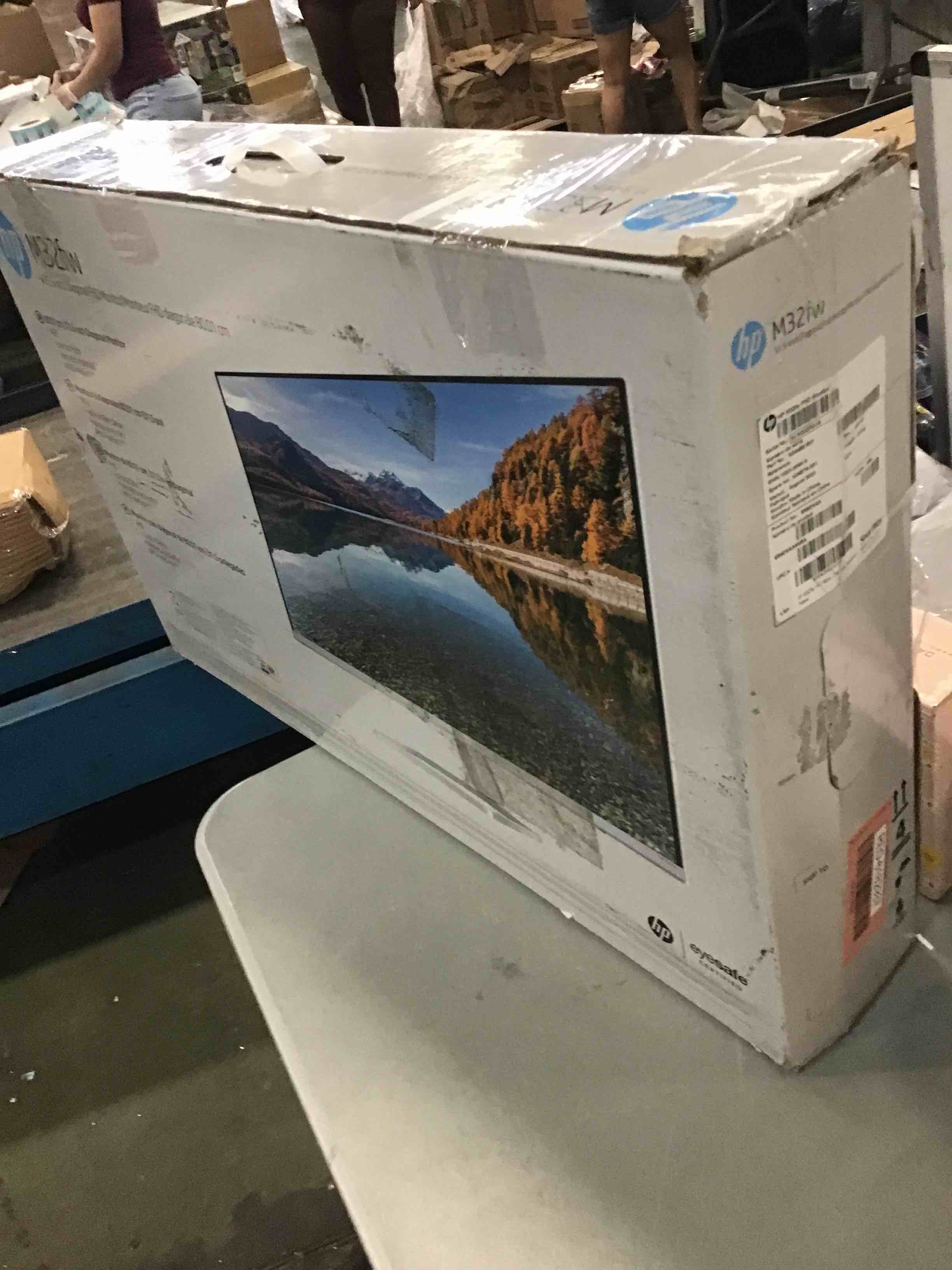 https://s3.amazonaws.com/lotting-images-prod/bidfta/RED6182937_1713369871928.jpeg