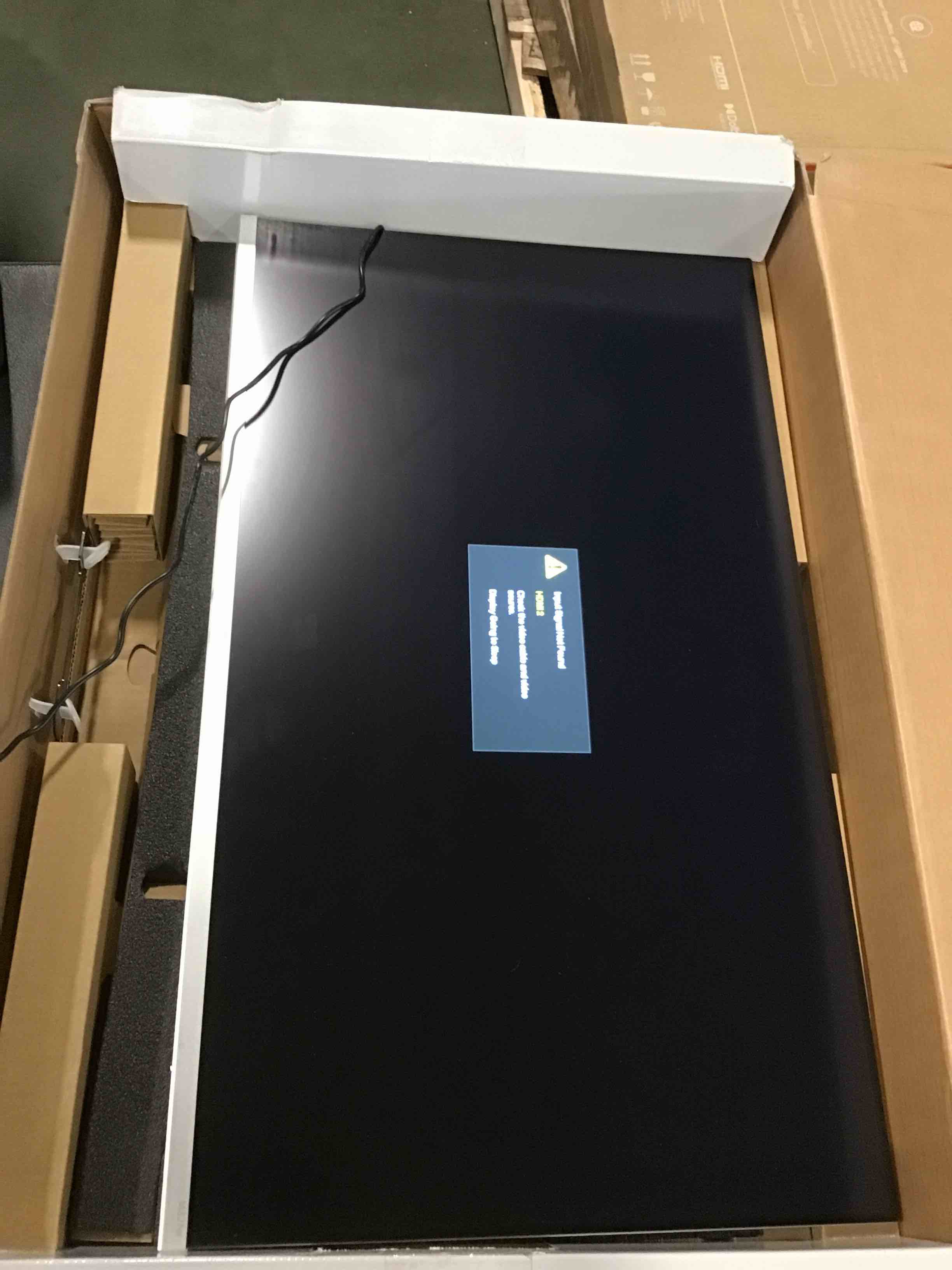https://s3.amazonaws.com/lotting-images-prod/bidfta/RED6182937_1715008535614.jpeg