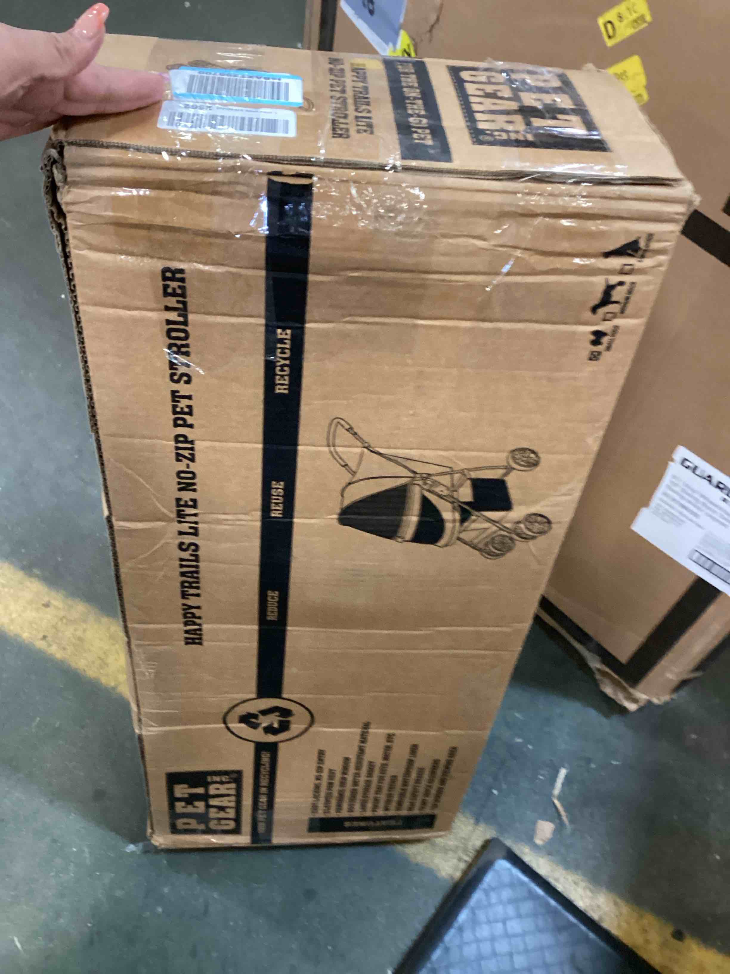 https://s3.amazonaws.com/lotting-images-prod/bidfta/RED6183855_1713212195668.jpeg