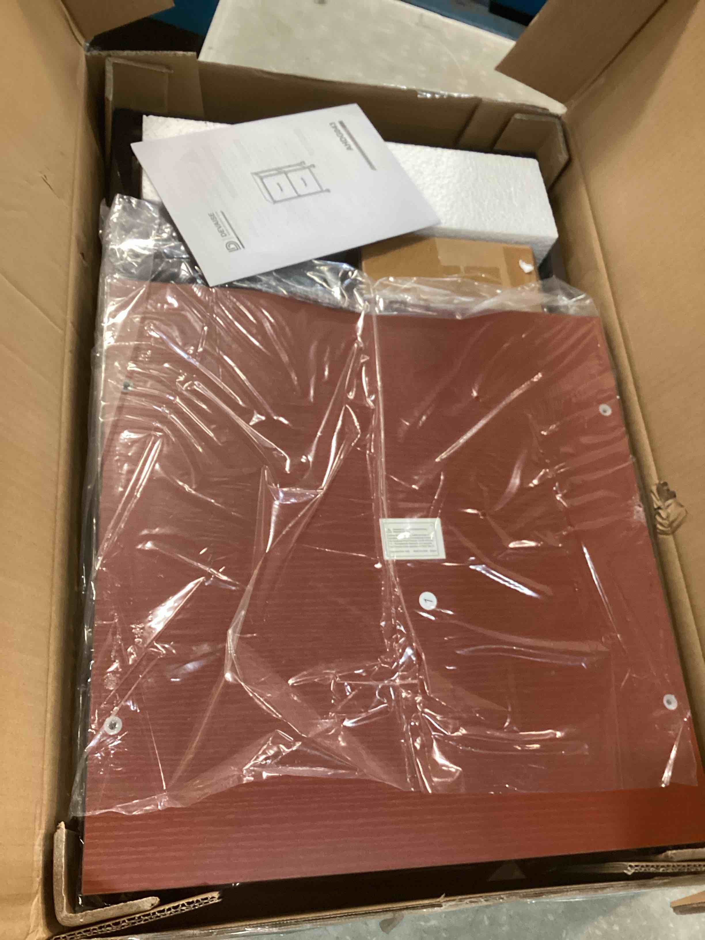 https://s3.amazonaws.com/lotting-images-prod/bidfta/RED6183955_1713277883937.jpeg
