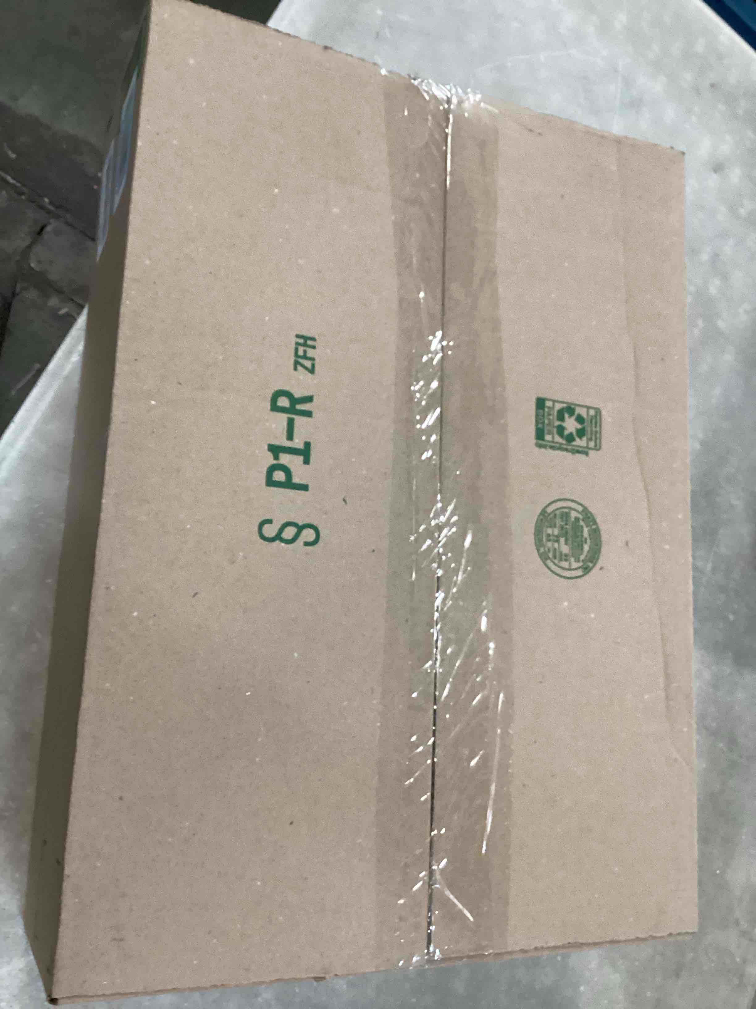 https://s3.amazonaws.com/lotting-images-prod/bidfta/RED6184014_1713283778449.jpeg