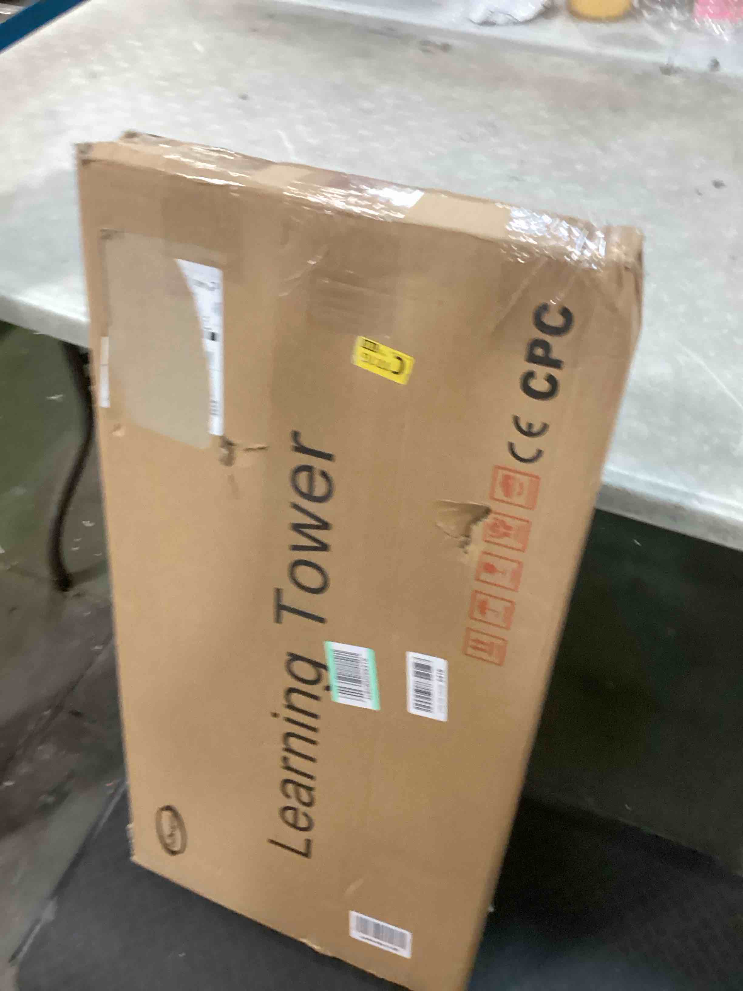 https://s3.amazonaws.com/lotting-images-prod/bidfta/RED6184043_1713290368836.jpeg