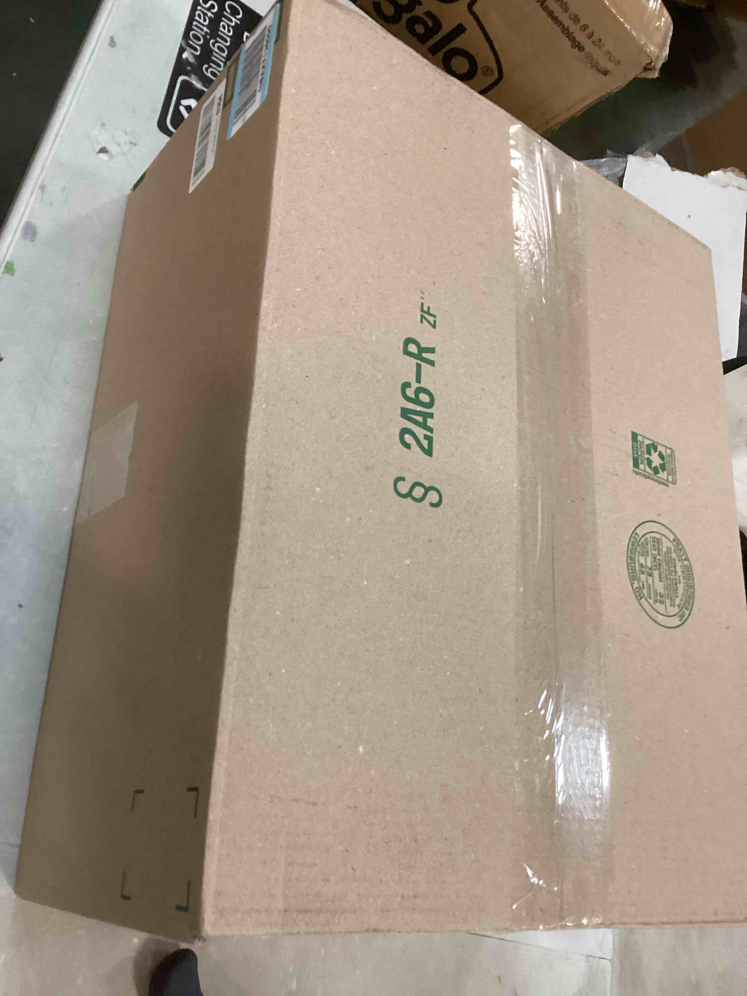 https://s3.amazonaws.com/lotting-images-prod/bidfta/RED6184163_1713360083885.jpeg