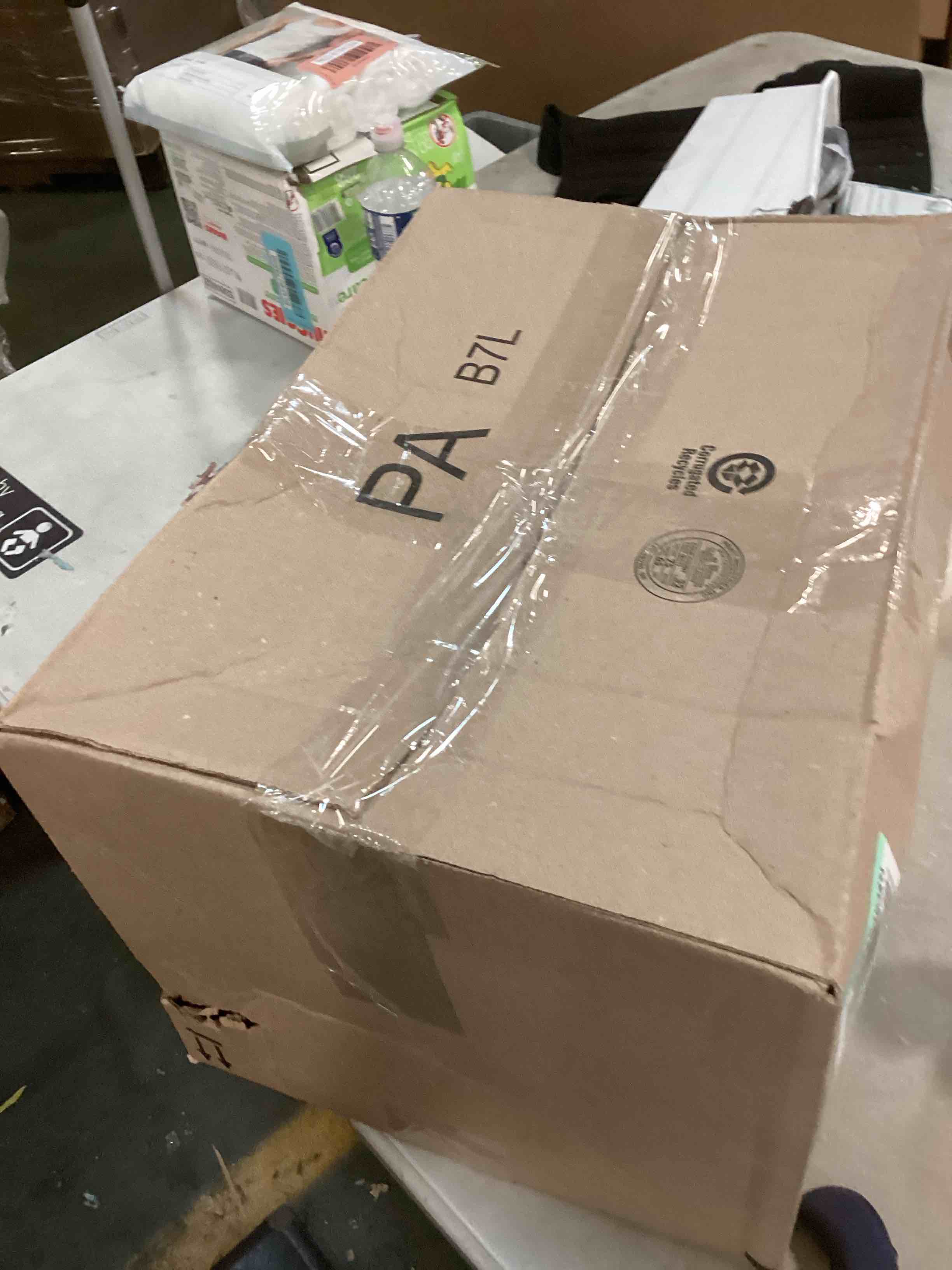 https://s3.amazonaws.com/lotting-images-prod/bidfta/RED6184292_1713375770300.jpeg