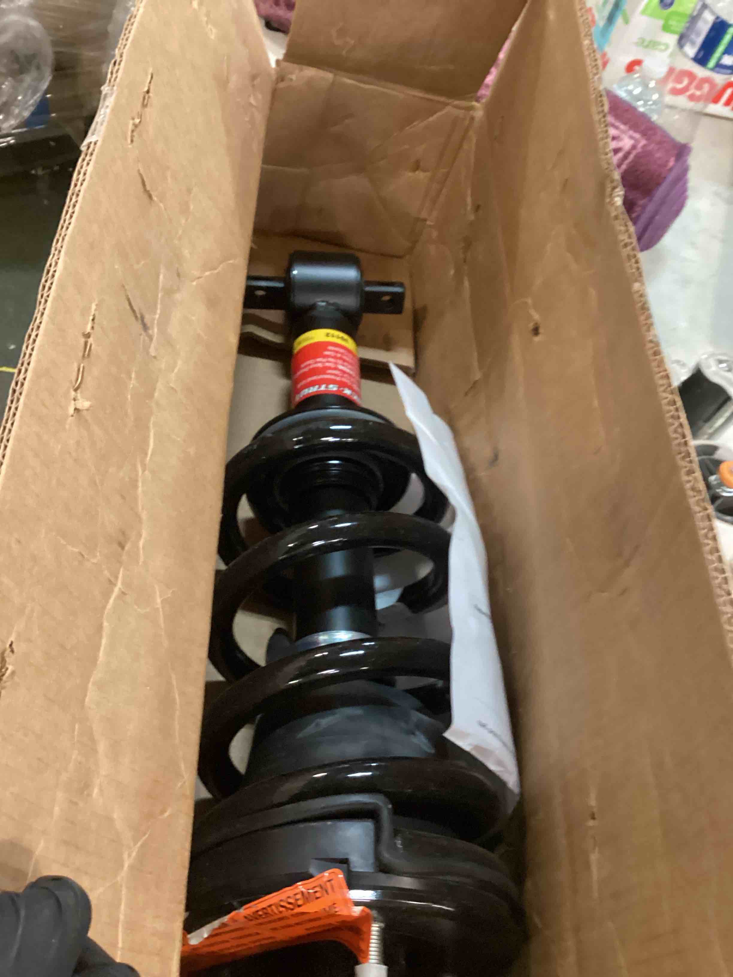 https://s3.amazonaws.com/lotting-images-prod/bidfta/RED6184305_1713377286357.jpeg