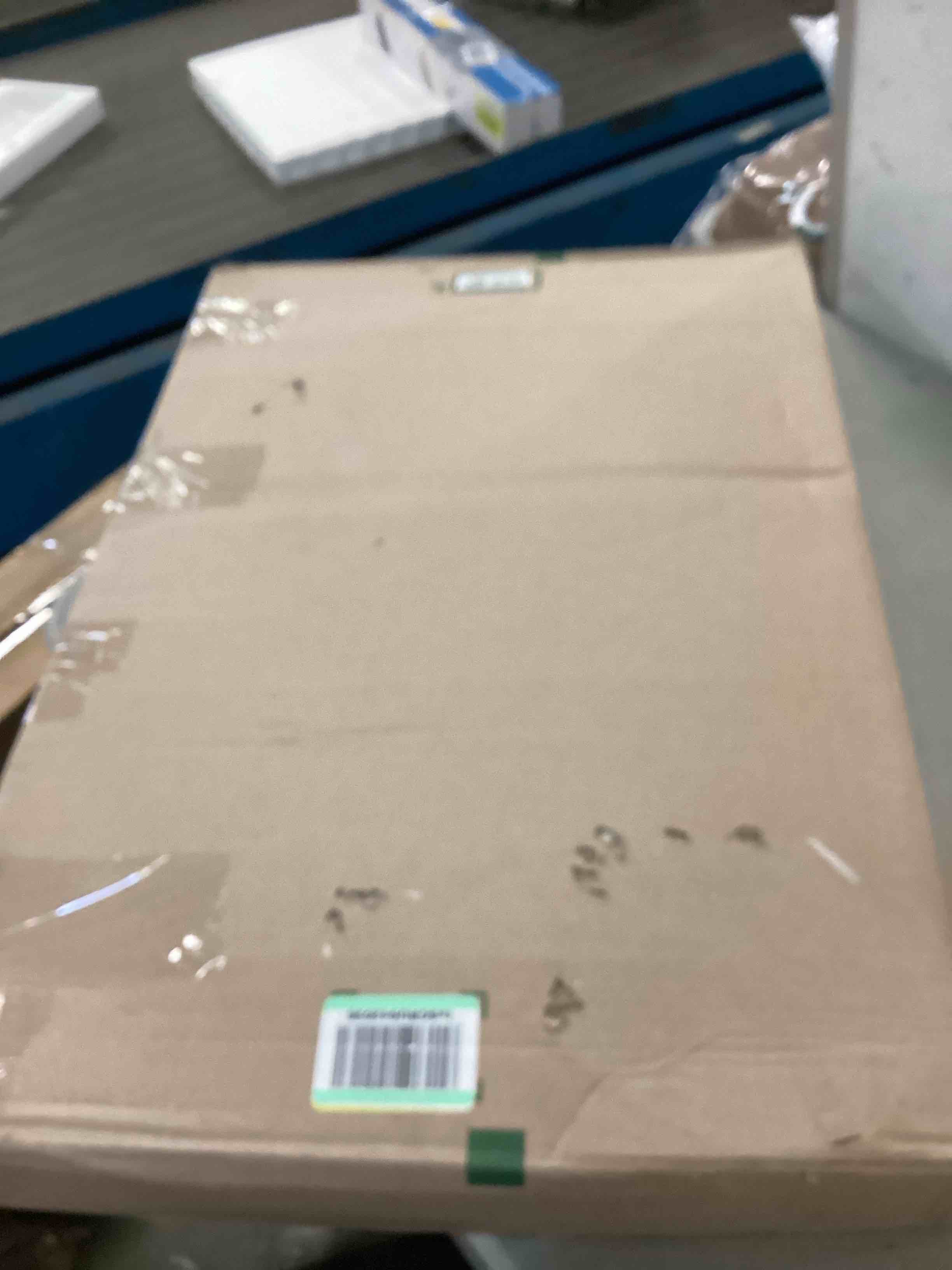 https://s3.amazonaws.com/lotting-images-prod/bidfta/RED6184510_1713461306843.jpeg