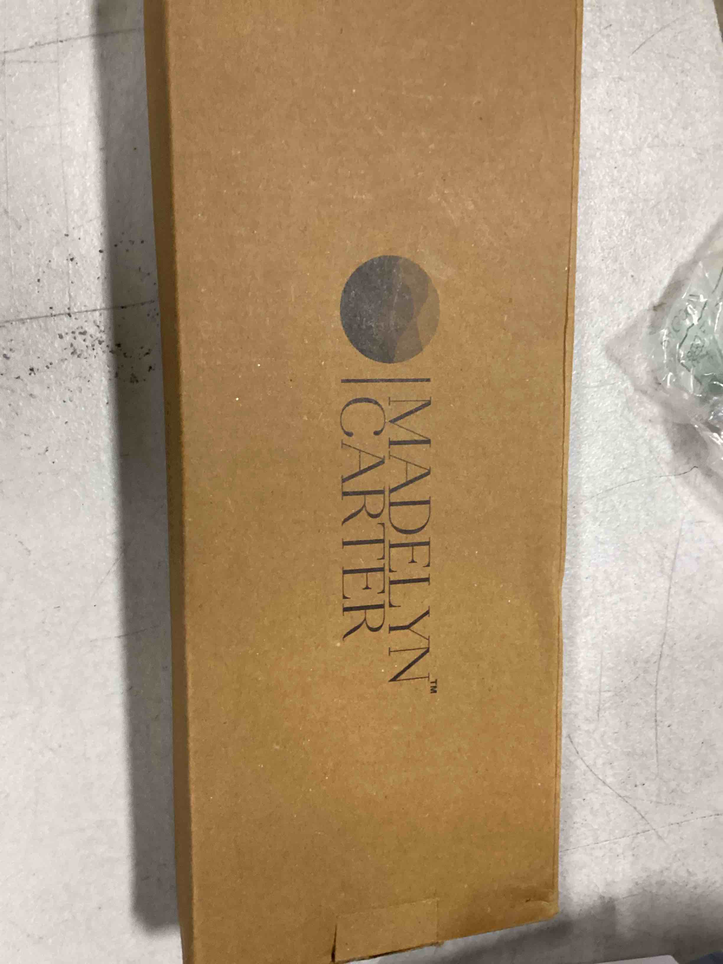 https://s3.amazonaws.com/lotting-images-prod/bidfta/RED6185236_1712918871186.jpeg