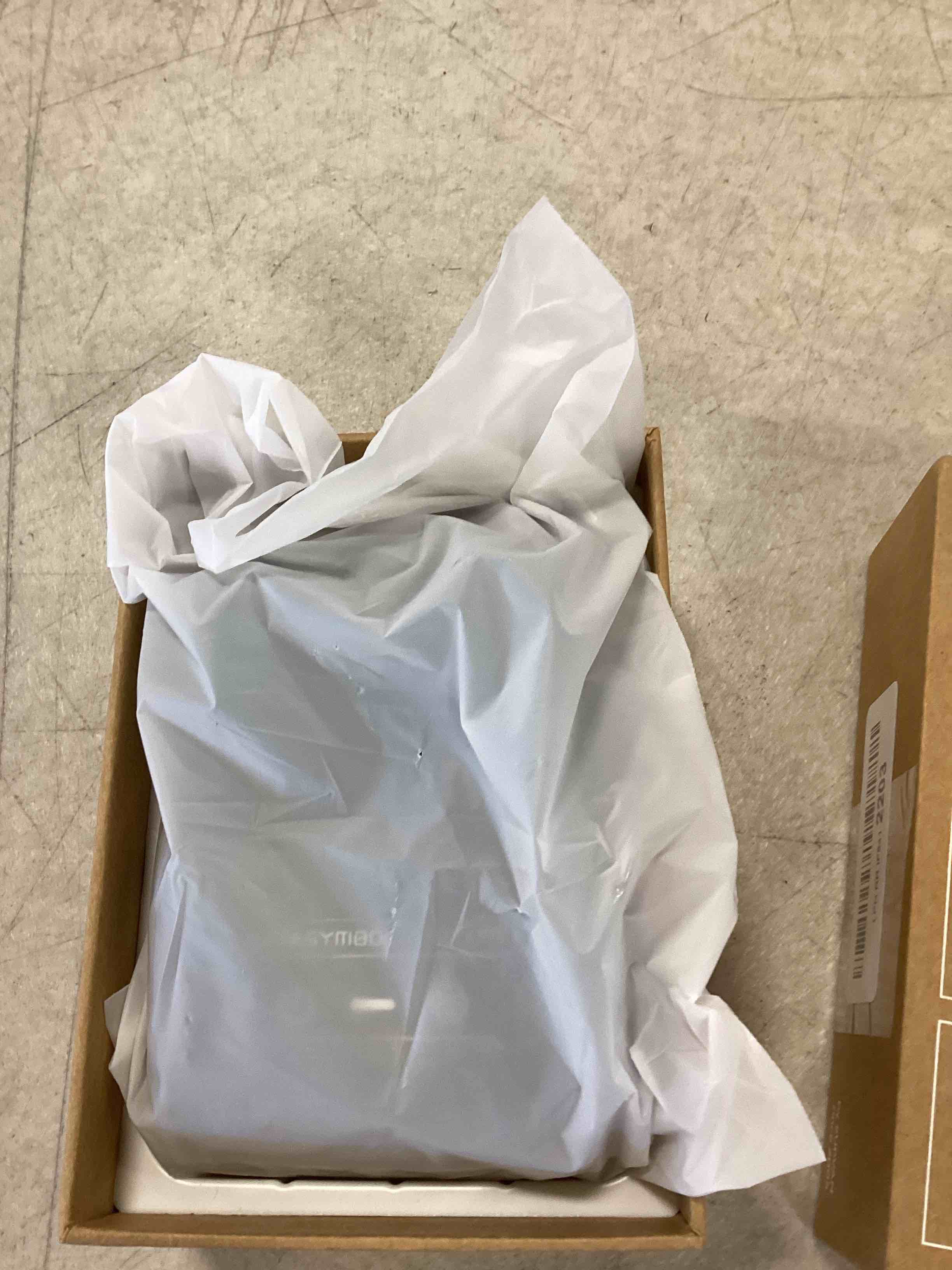 https://s3.amazonaws.com/lotting-images-prod/bidfta/RED6185635_1713202328272.jpeg