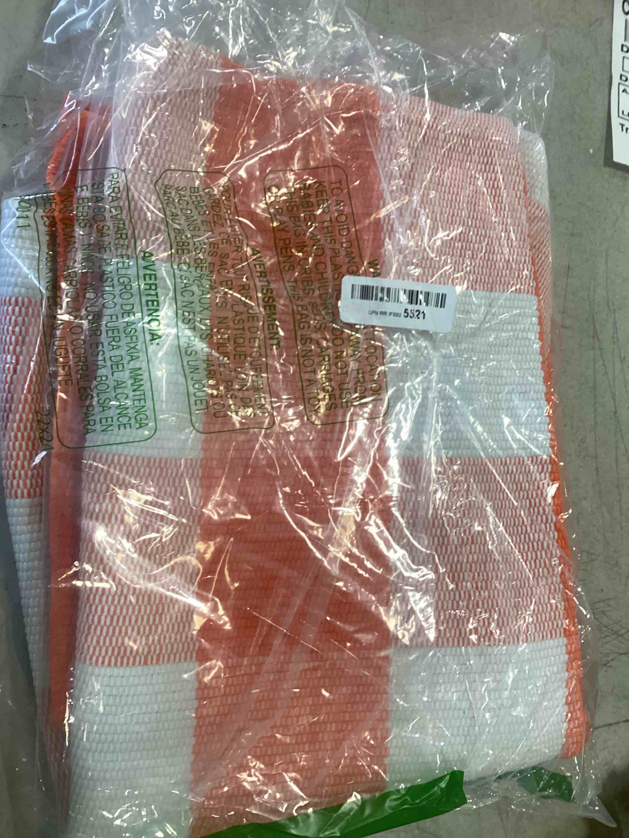 https://s3.amazonaws.com/lotting-images-prod/bidfta/RED6186142_1713365483967.jpeg