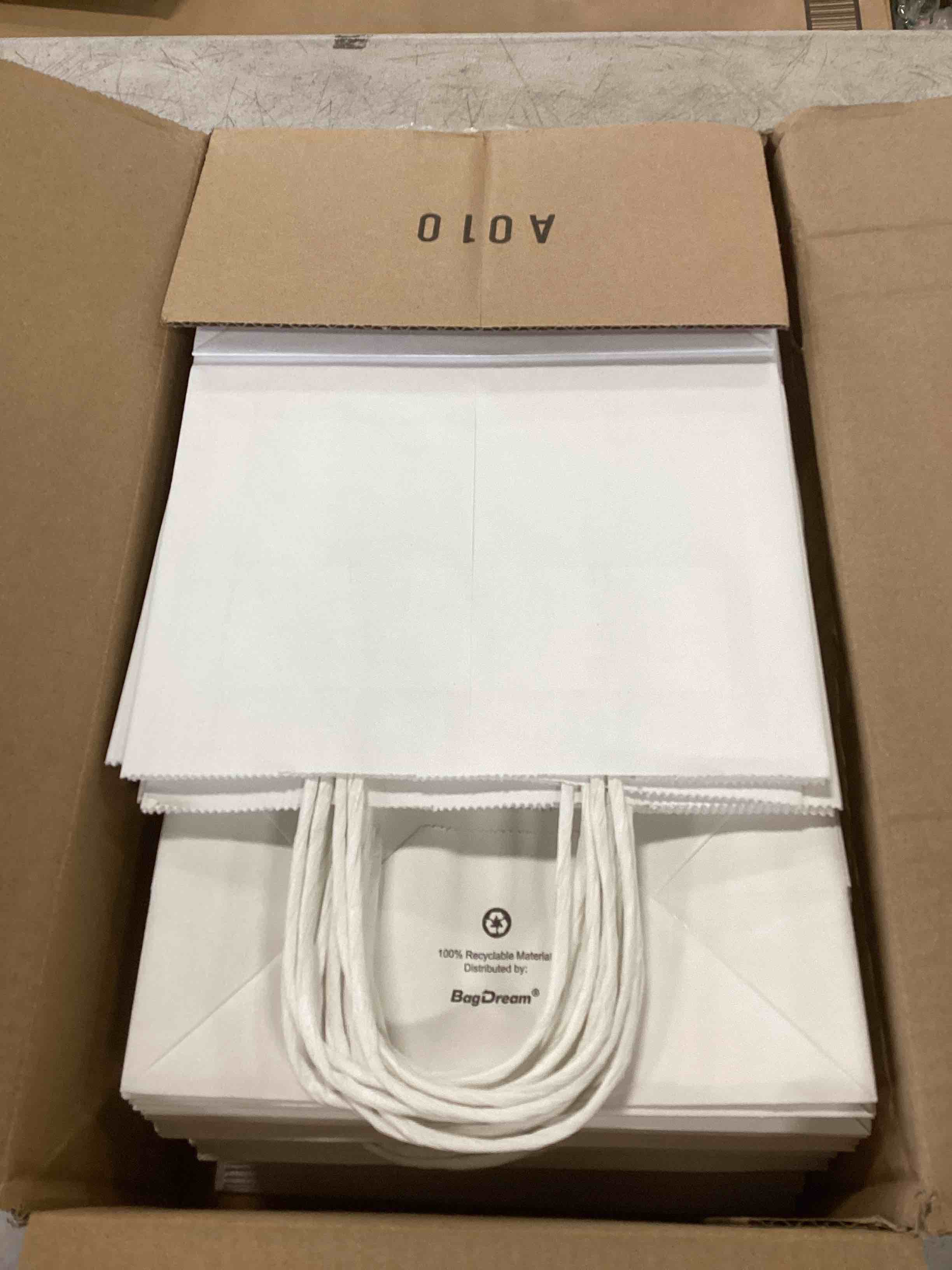 https://s3.amazonaws.com/lotting-images-prod/bidfta/RED6186274_1713381082648.jpeg