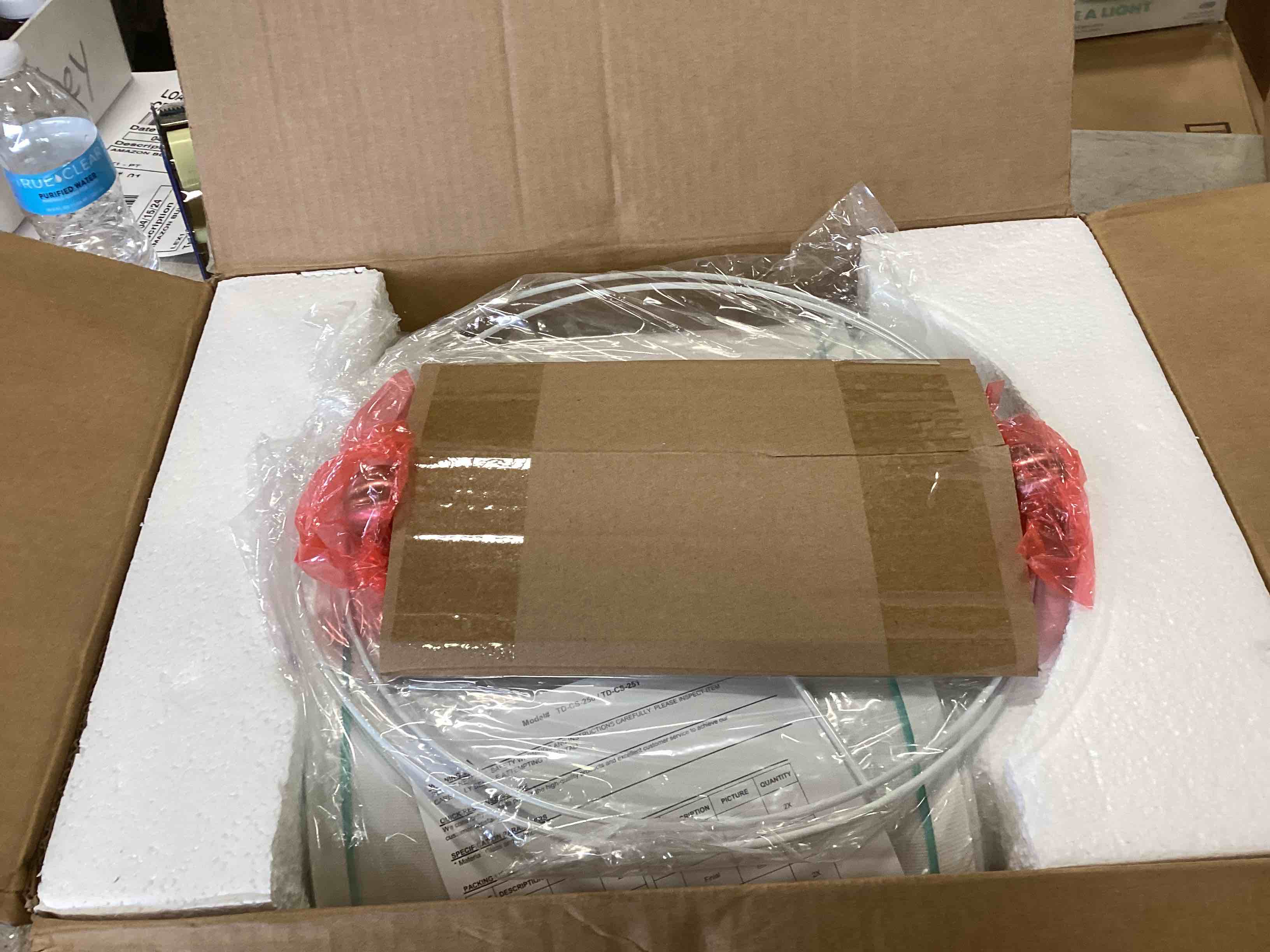https://s3.amazonaws.com/lotting-images-prod/bidfta/RED6186277_1713381467544.jpeg