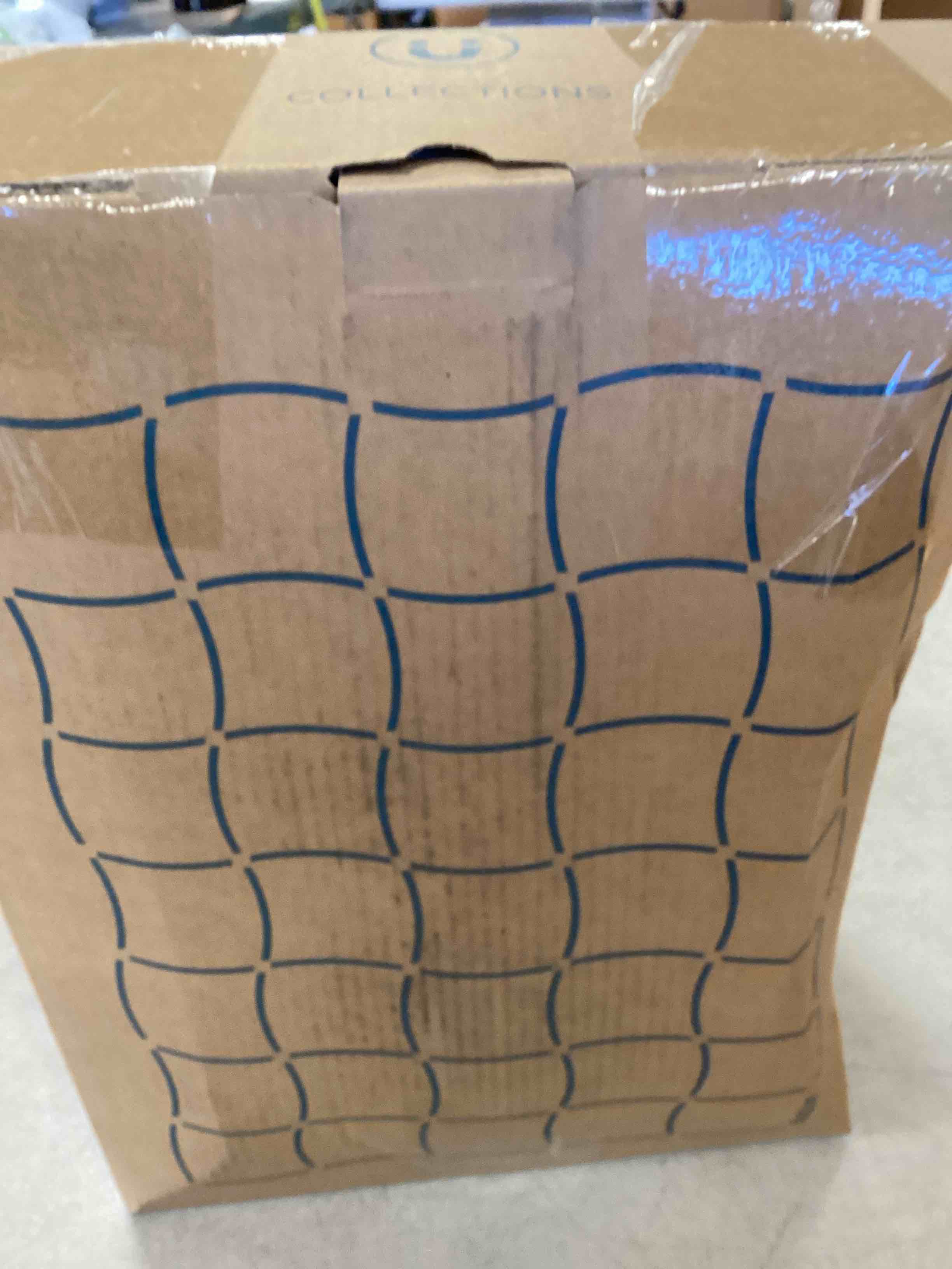 https://s3.amazonaws.com/lotting-images-prod/bidfta/RED6186372_1713441286450.jpeg
