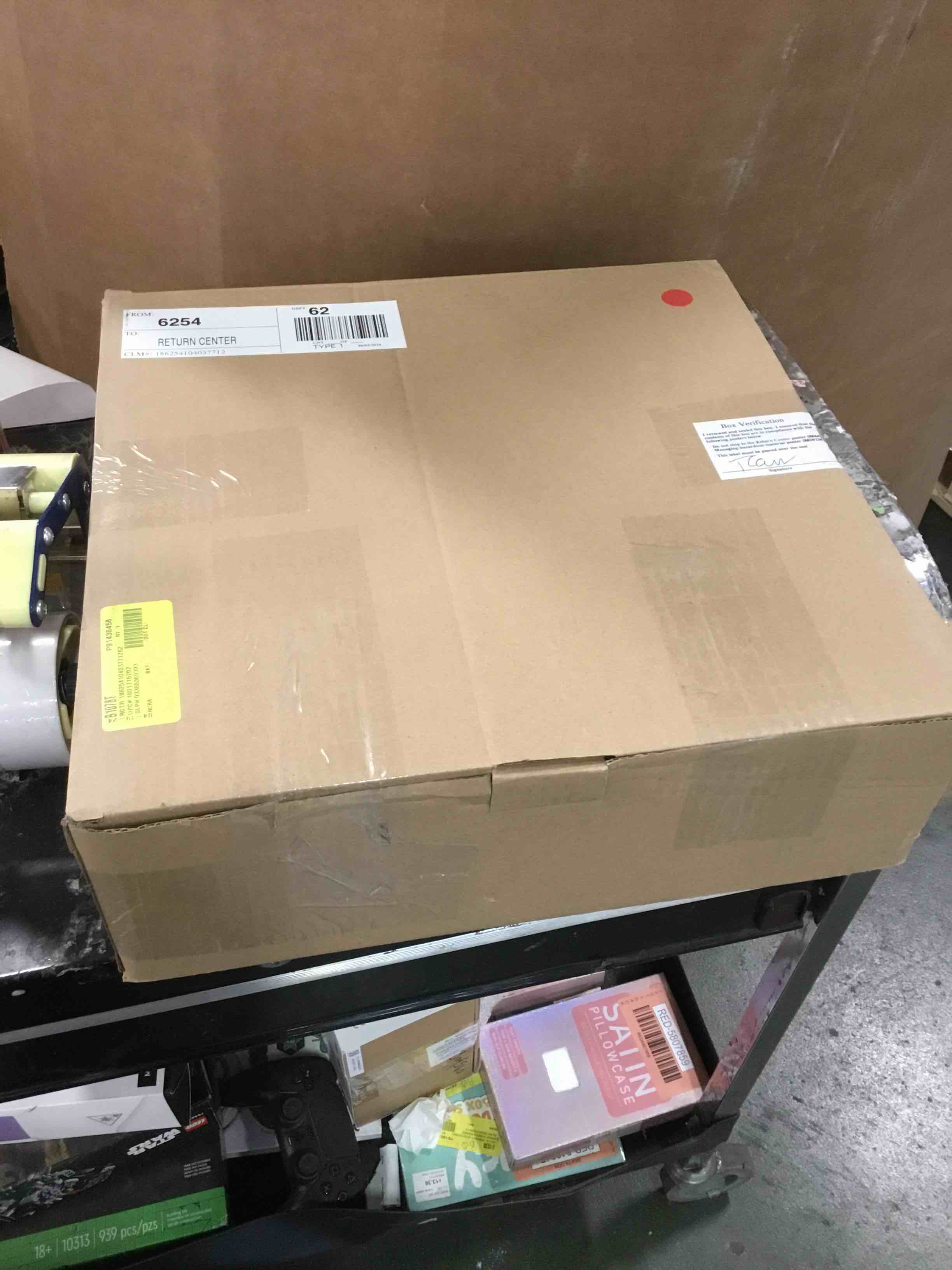 https://s3.amazonaws.com/lotting-images-prod/bidfta/RED6186802_1714141704516.jpeg