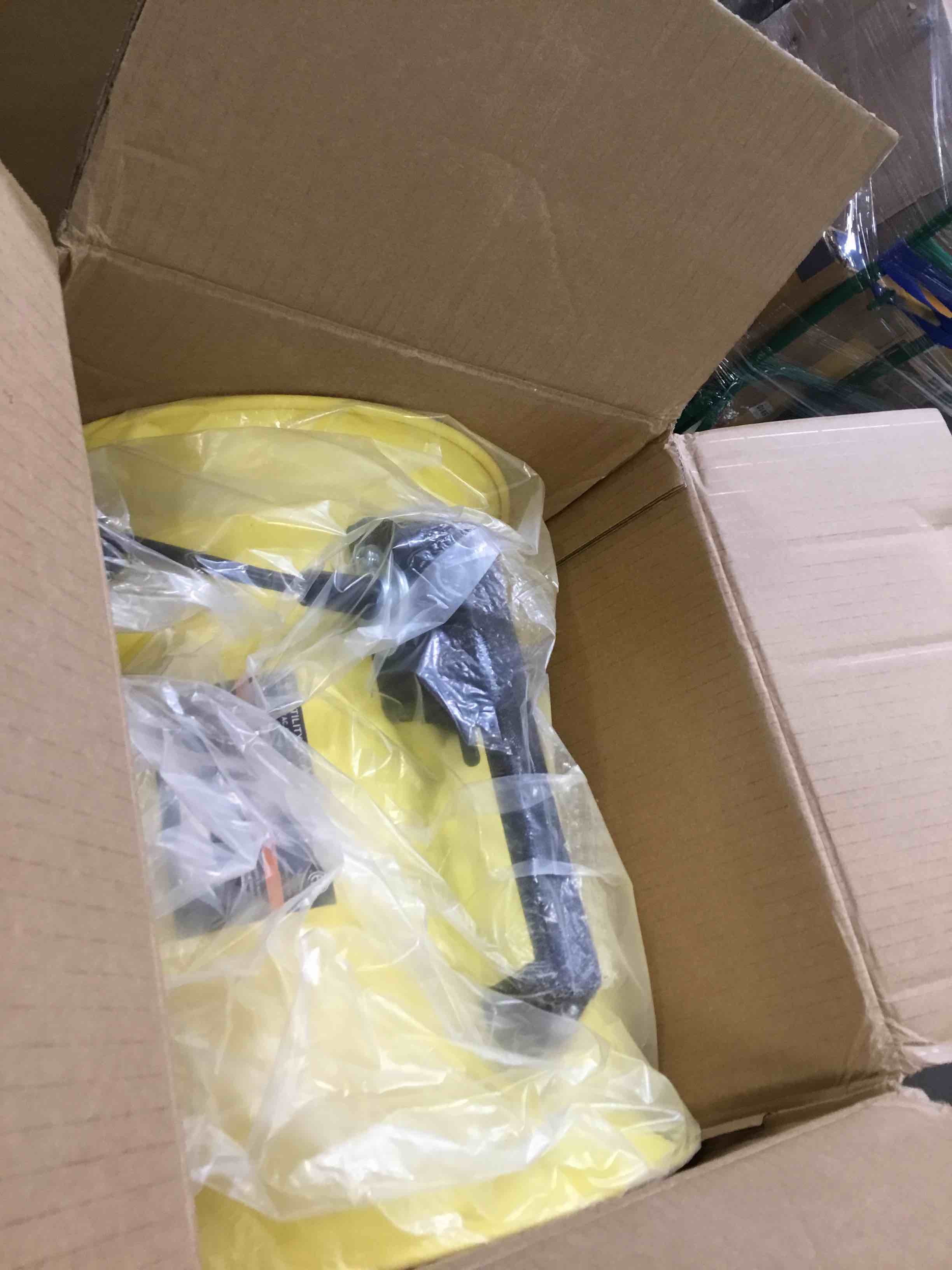 https://s3.amazonaws.com/lotting-images-prod/bidfta/RED6187002_1714398689963.jpeg