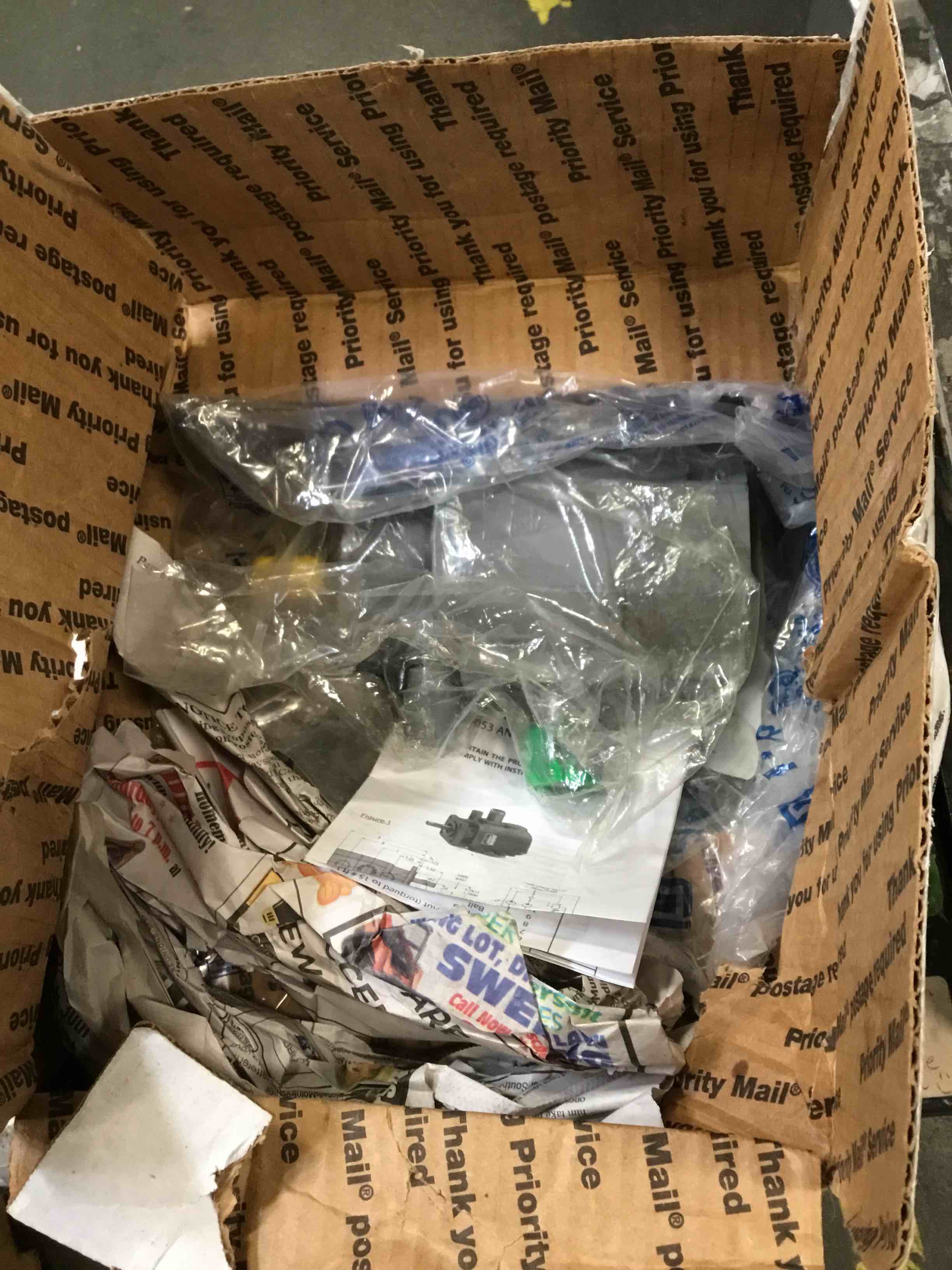 https://s3.amazonaws.com/lotting-images-prod/bidfta/RED6187027_1714409379250.jpeg
