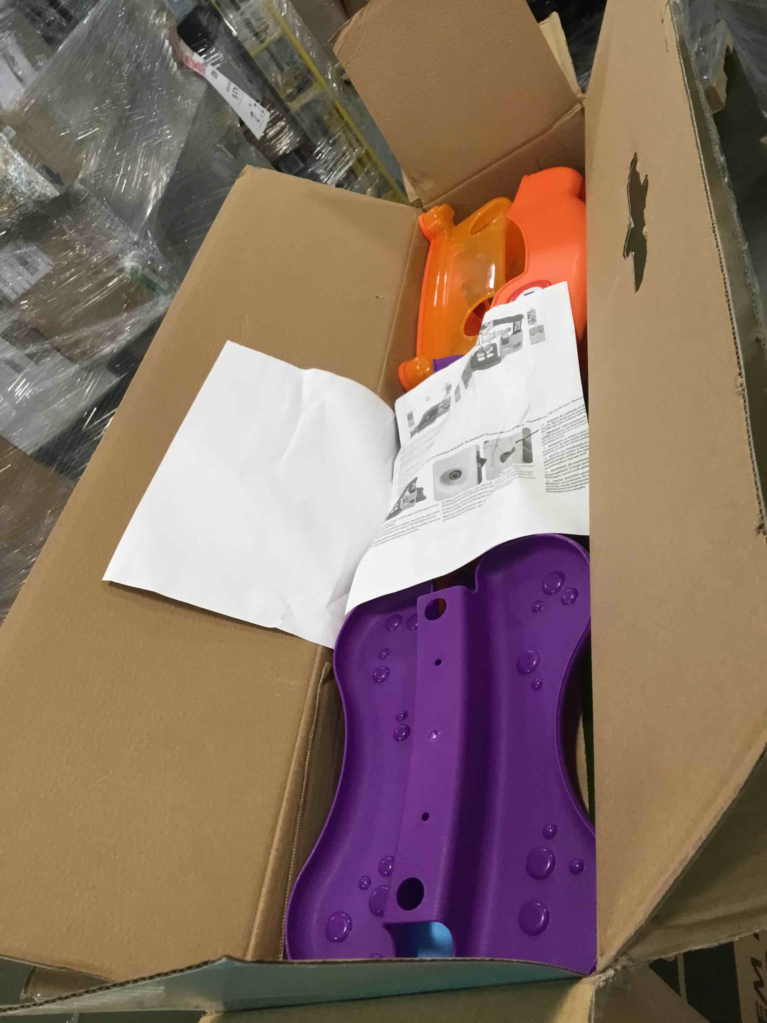 https://s3.amazonaws.com/lotting-images-prod/bidfta/RED6187160_1714506161740.jpeg