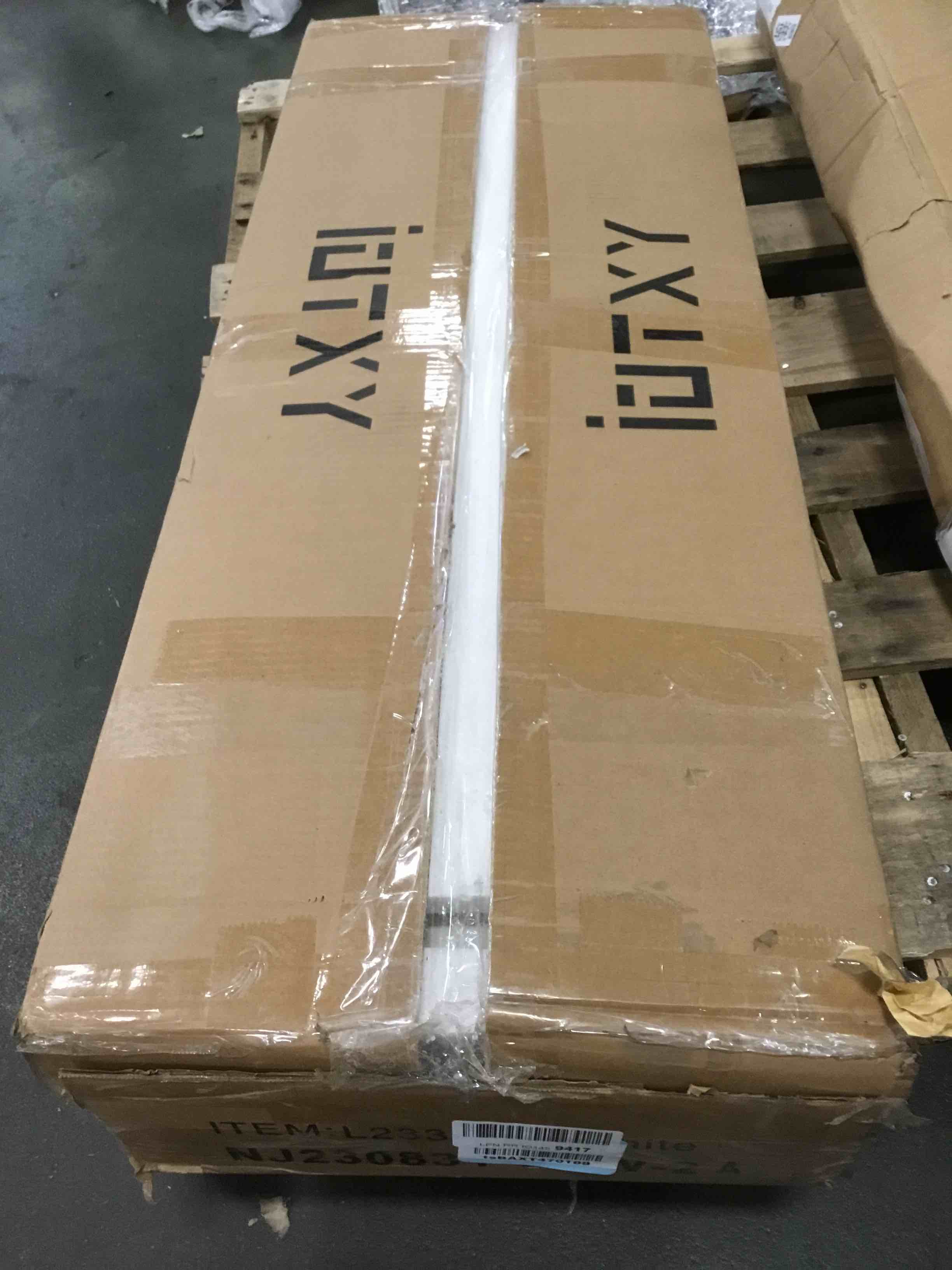 https://s3.amazonaws.com/lotting-images-prod/bidfta/RED6187163_1714506513623.jpeg