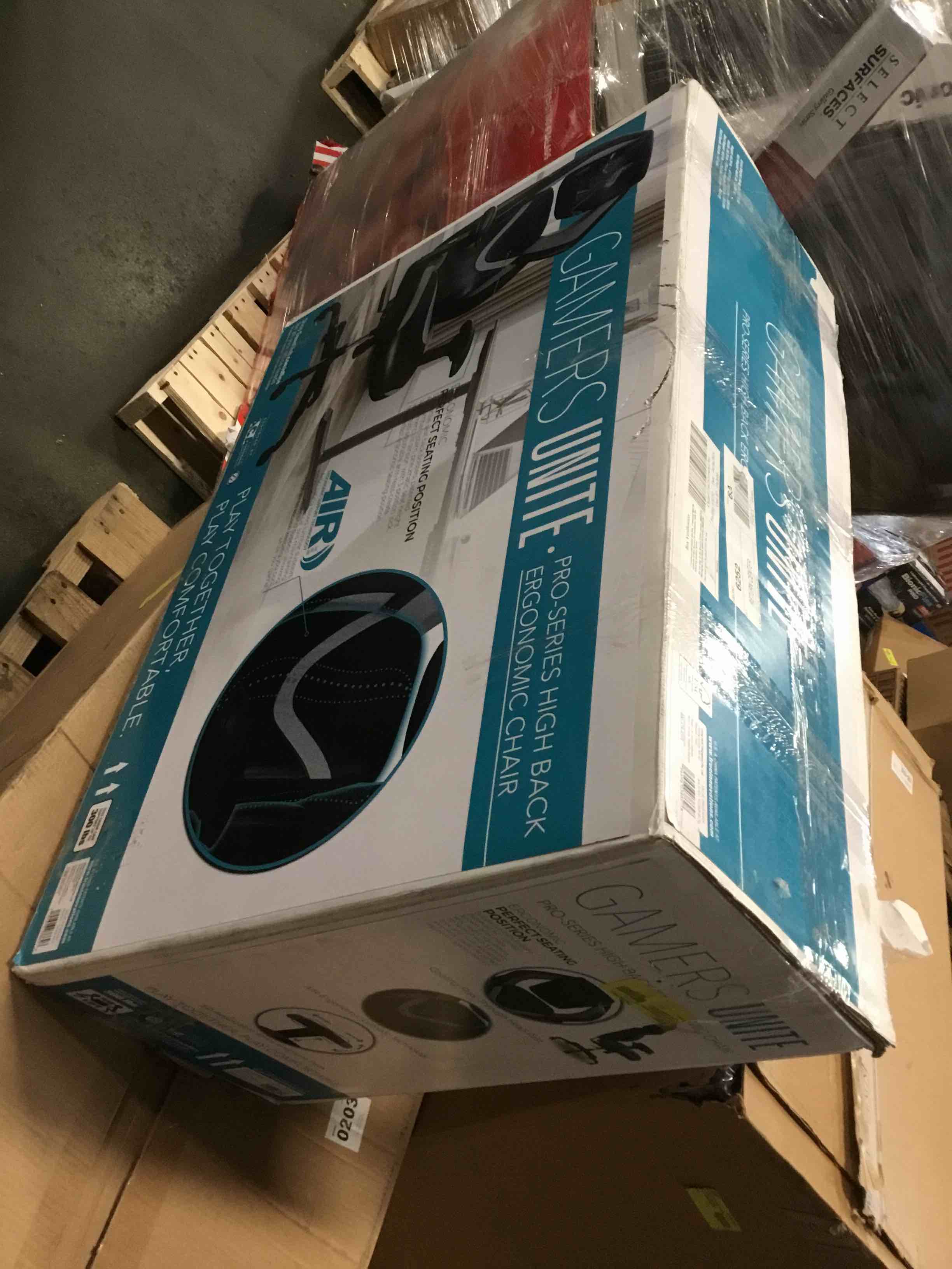 https://s3.amazonaws.com/lotting-images-prod/bidfta/RED6187185_1714565374284.jpeg
