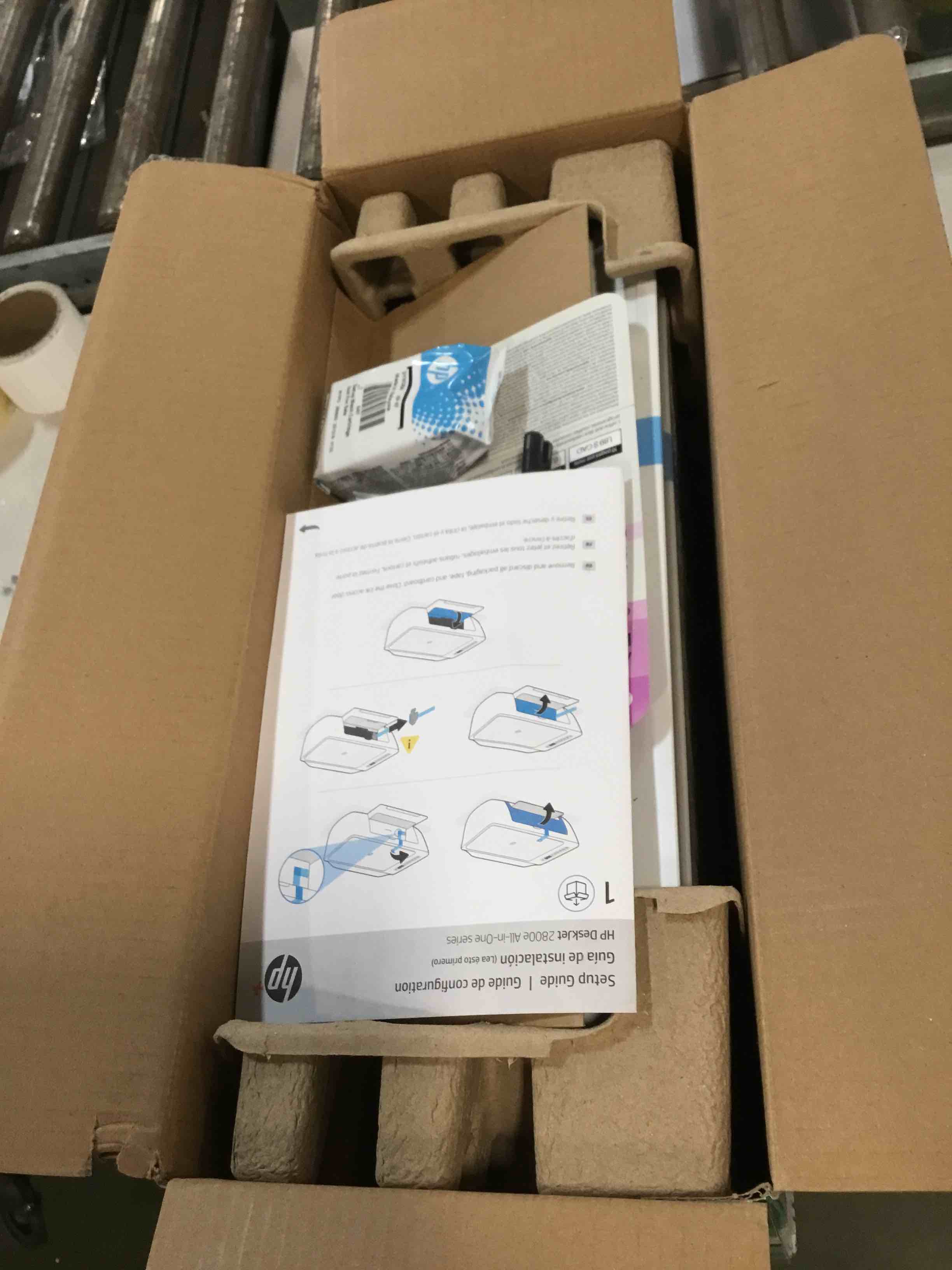 https://s3.amazonaws.com/lotting-images-prod/bidfta/RED6187660_1714767215094.jpeg