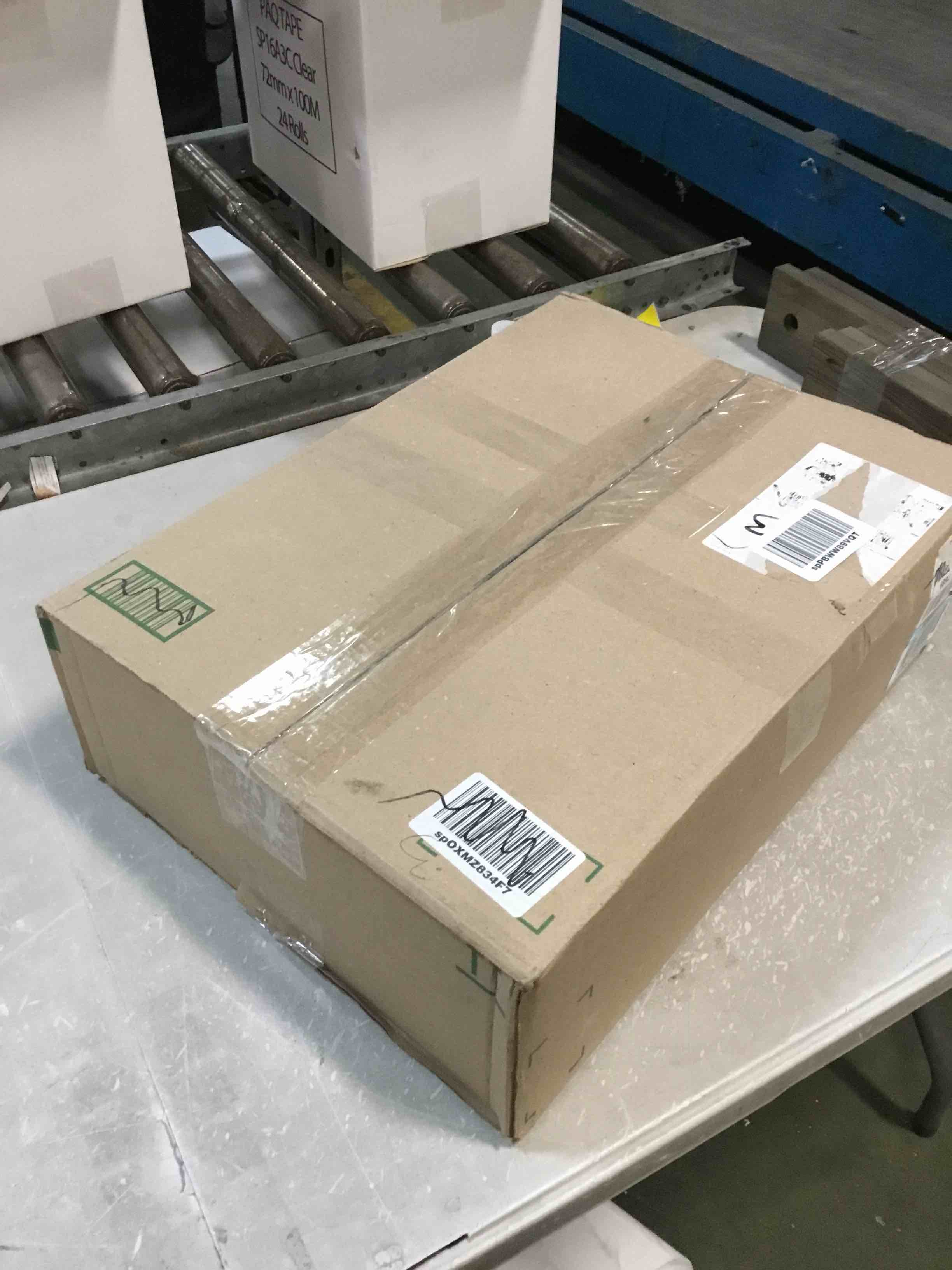 https://s3.amazonaws.com/lotting-images-prod/bidfta/RED6187727_1715002971866.jpeg