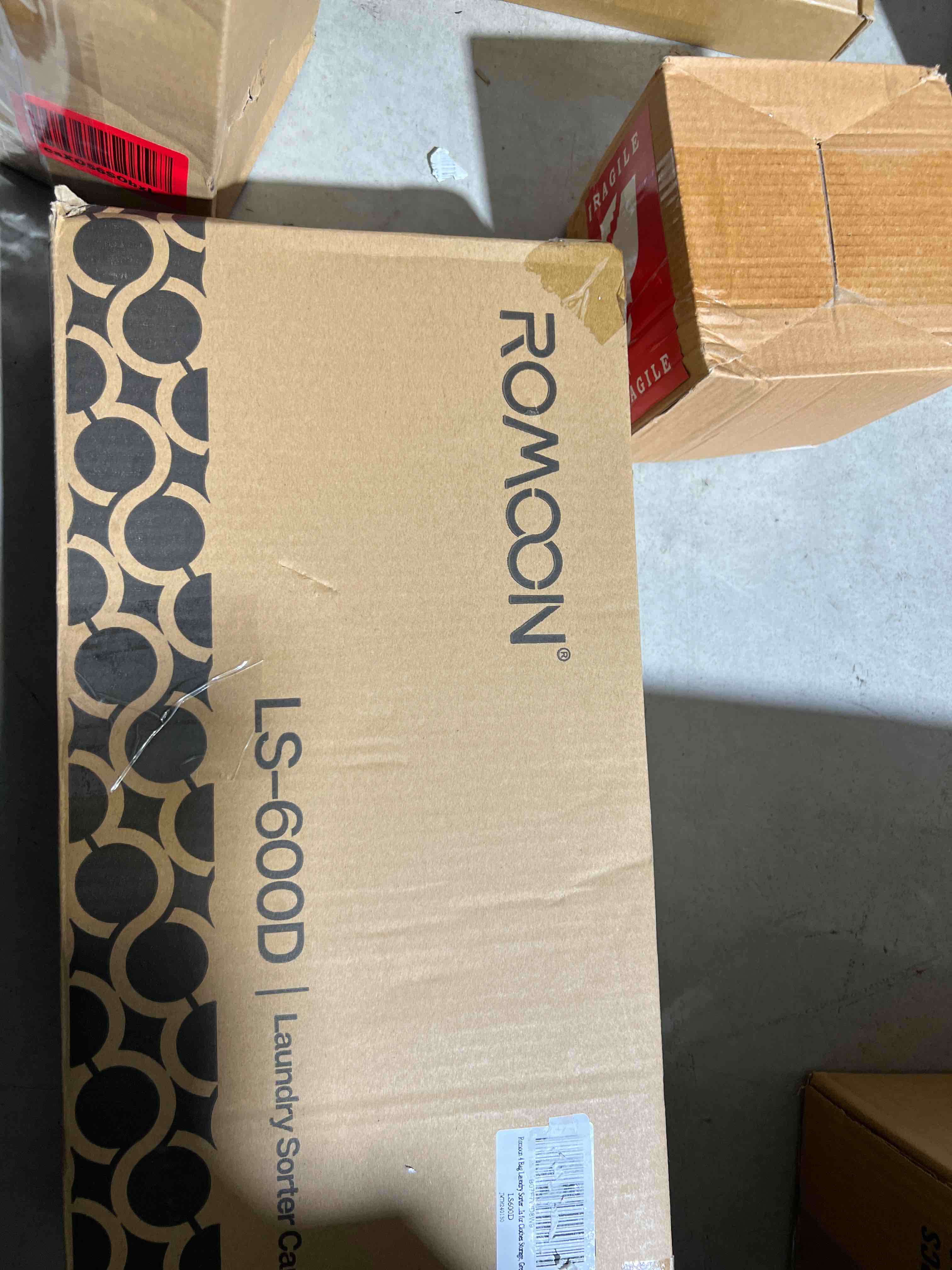 https://s3.amazonaws.com/lotting-images-prod/bidfta/RED6188309_1723588142236.jpeg