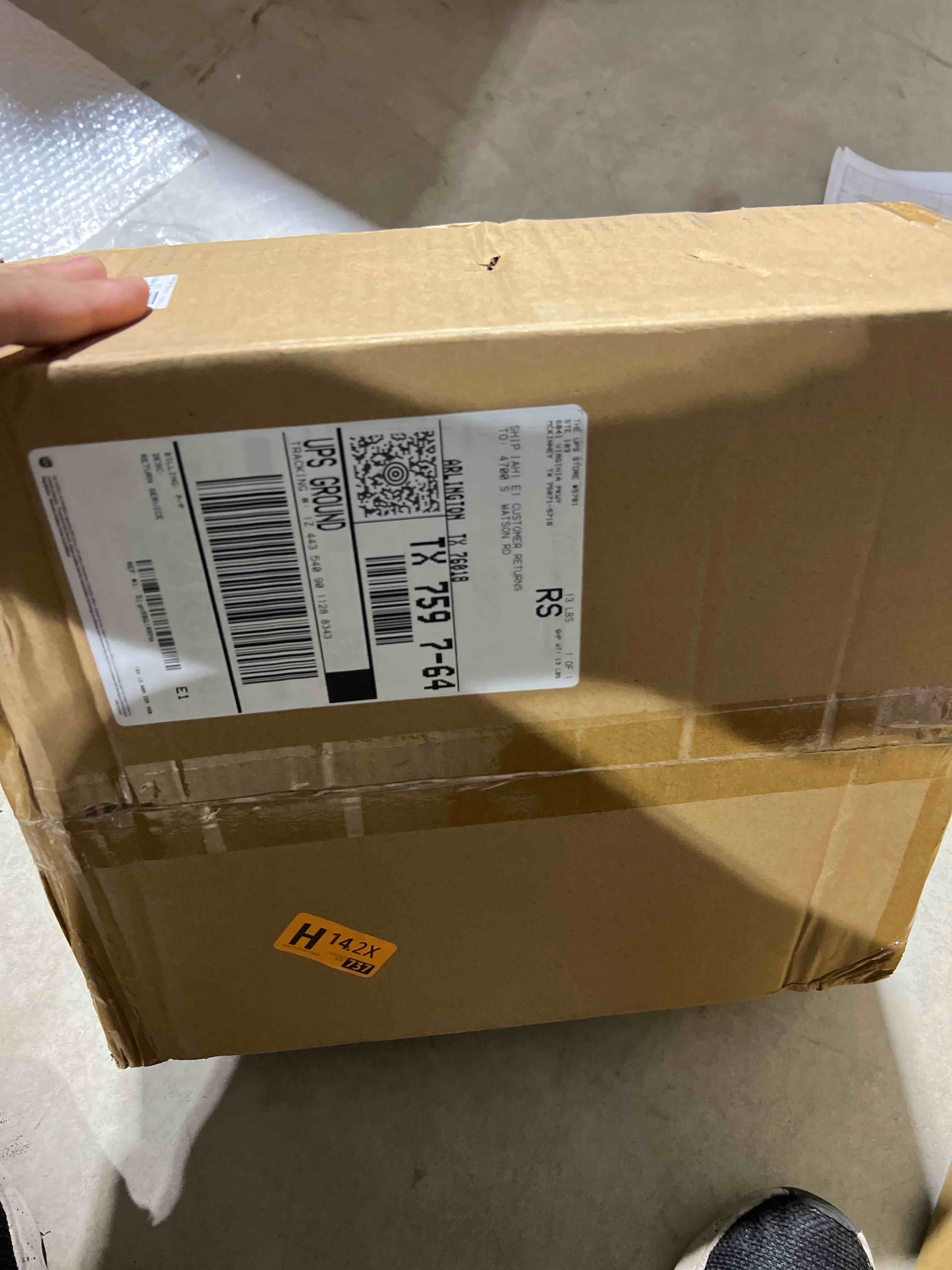 https://s3.amazonaws.com/lotting-images-prod/bidfta/RED6188615_1724783358772.jpeg